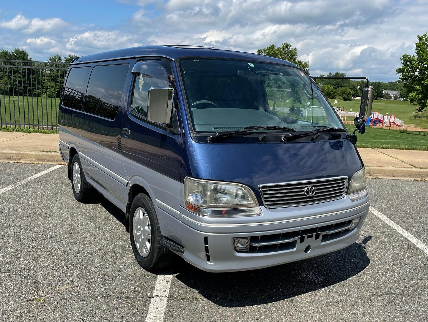 1996 TOYOTA HIACE SUPER CUSTOM G CLUB FIELD EDITION KZH100