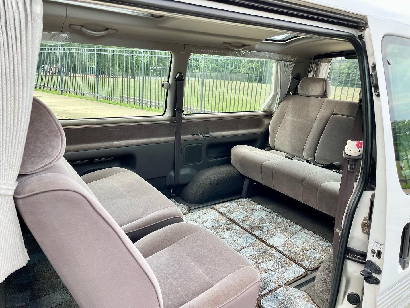 1997 TOYOTA HIACE SUPER CUSTOM G LIVING SALOON EX RZH101