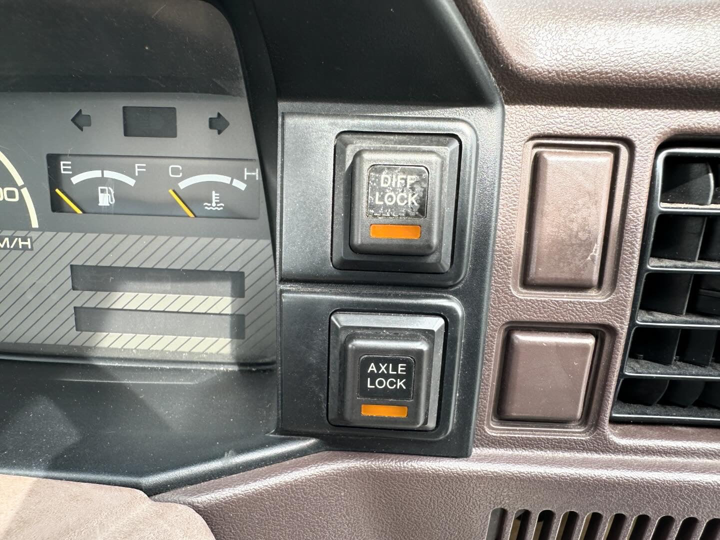 1988 SUZUKI CARRY DB71T