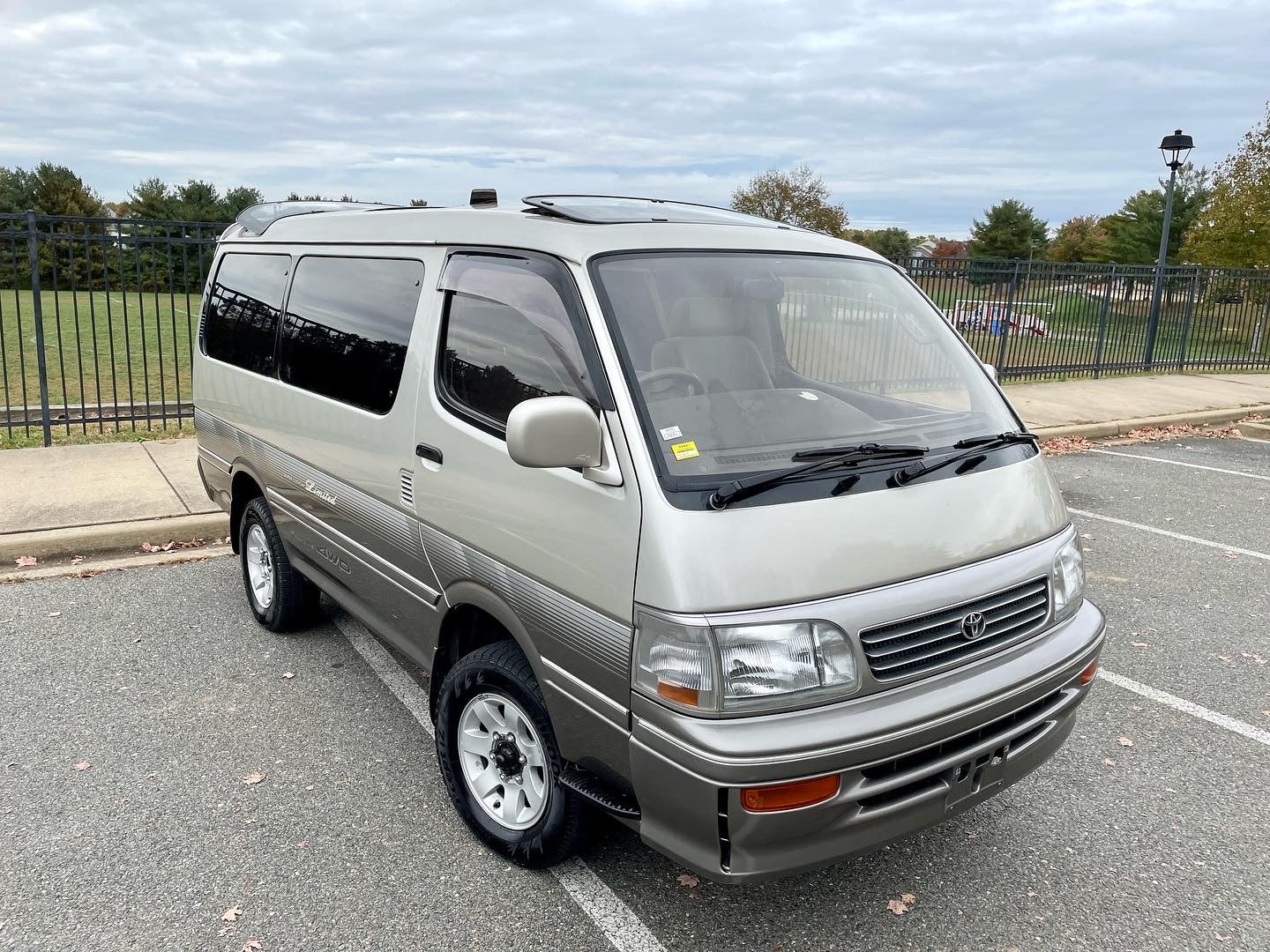 1996 TOYOTA HIACE SUPER CUSTOM LIMITED KZH106