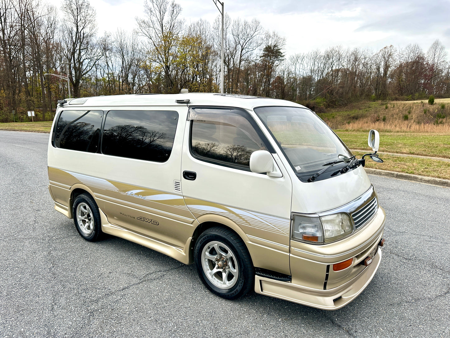 1994 TOYOTA HIACE SUPER CUSTOM LIMITED KZH106