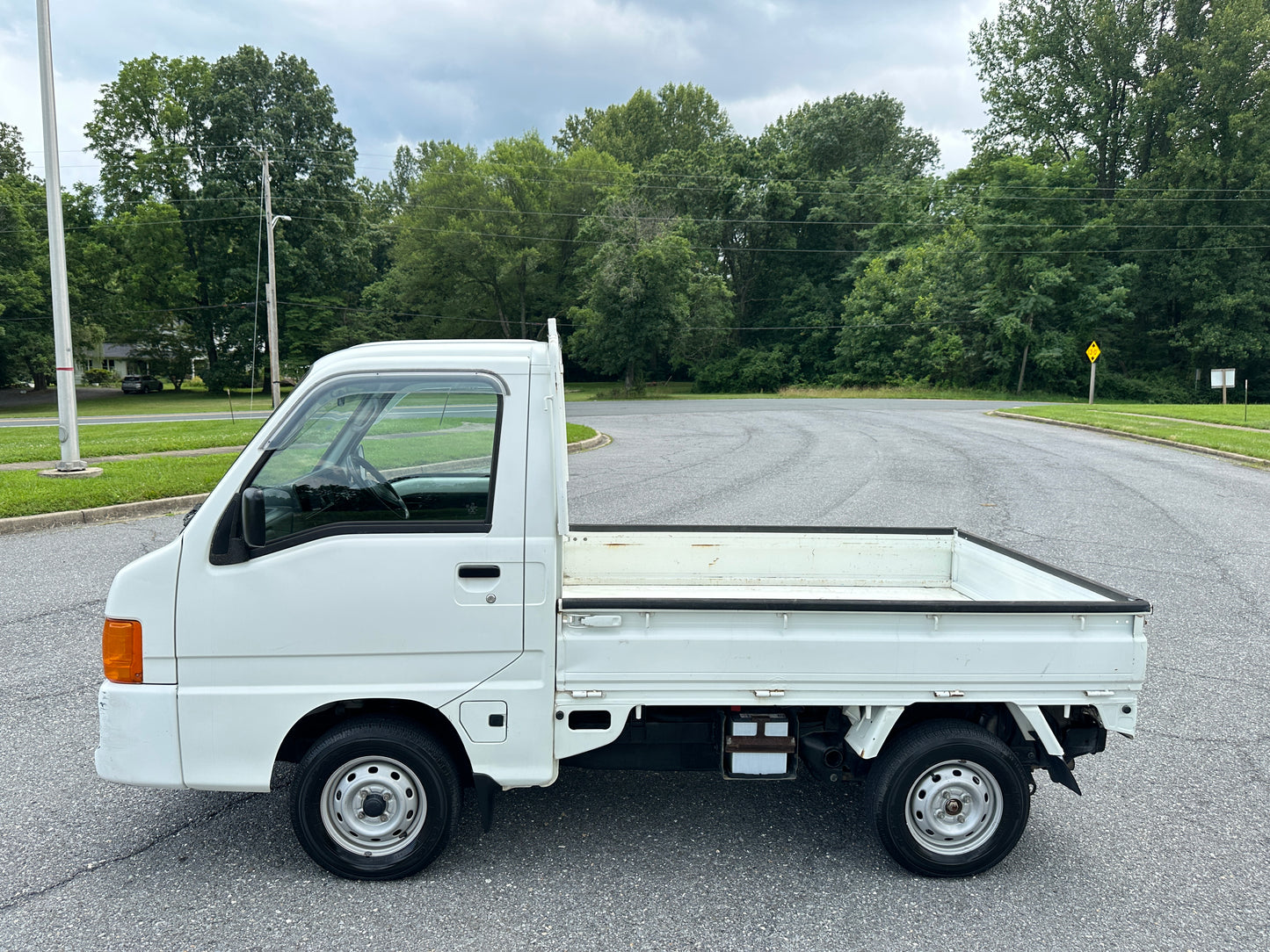 SOLD SUBARU SAMBAR 4WD - A/C - FUEL INJECTION & AIRBAG