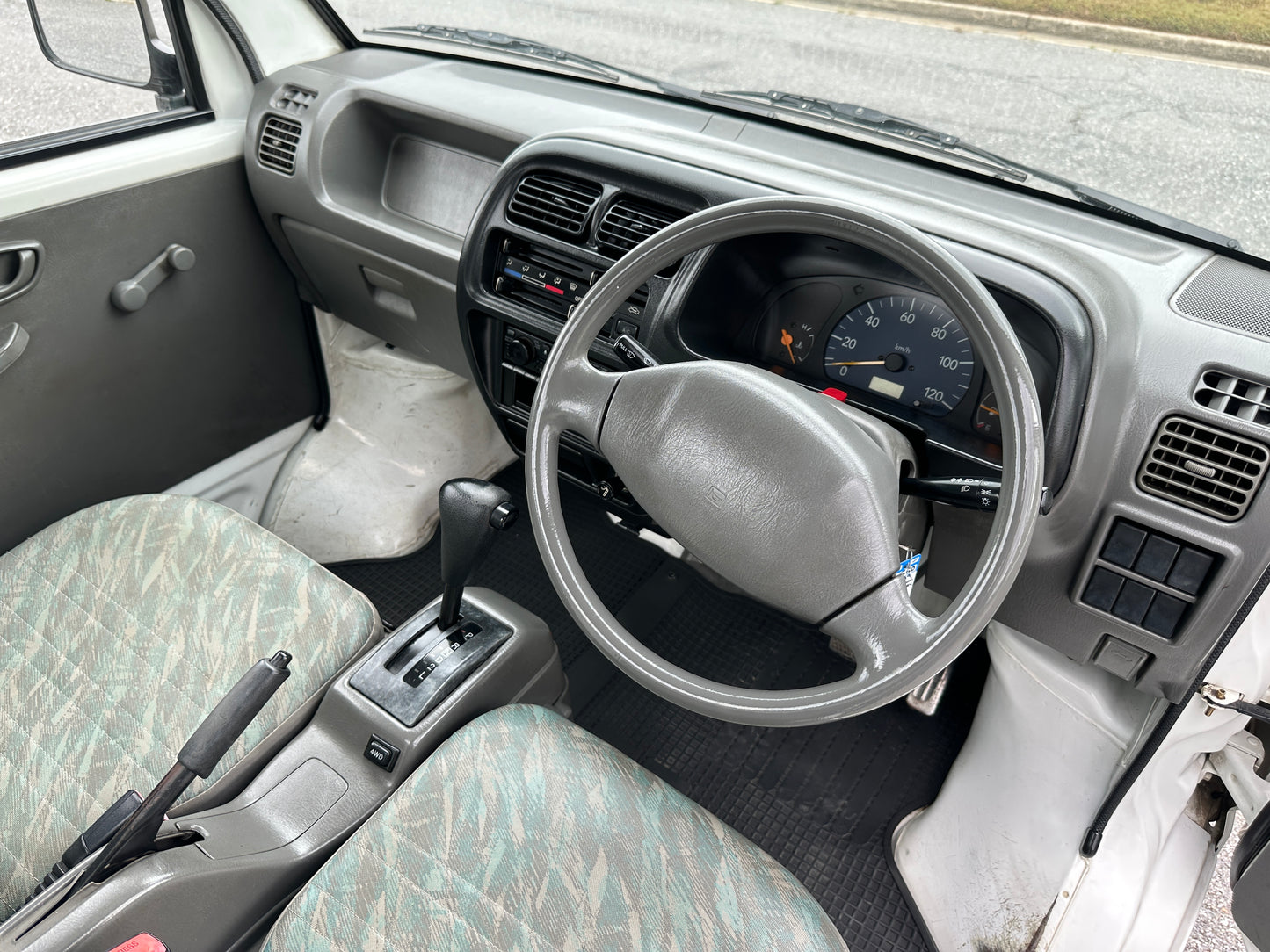 1999 SUZUKI CARRY 4WD - TURBOCHARGED - AUTOMATIC TRANSMISSION - A/C — LOT#660