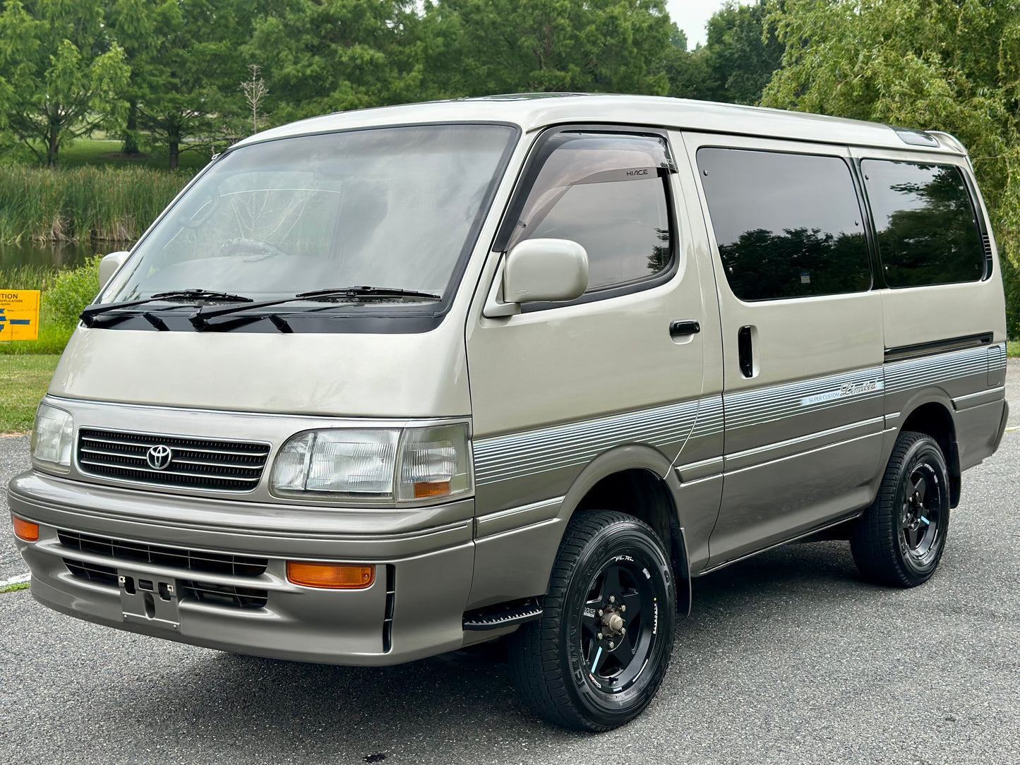 1996 TOYOTA HIACE SUPER CUSTOM LIMITED KZH106