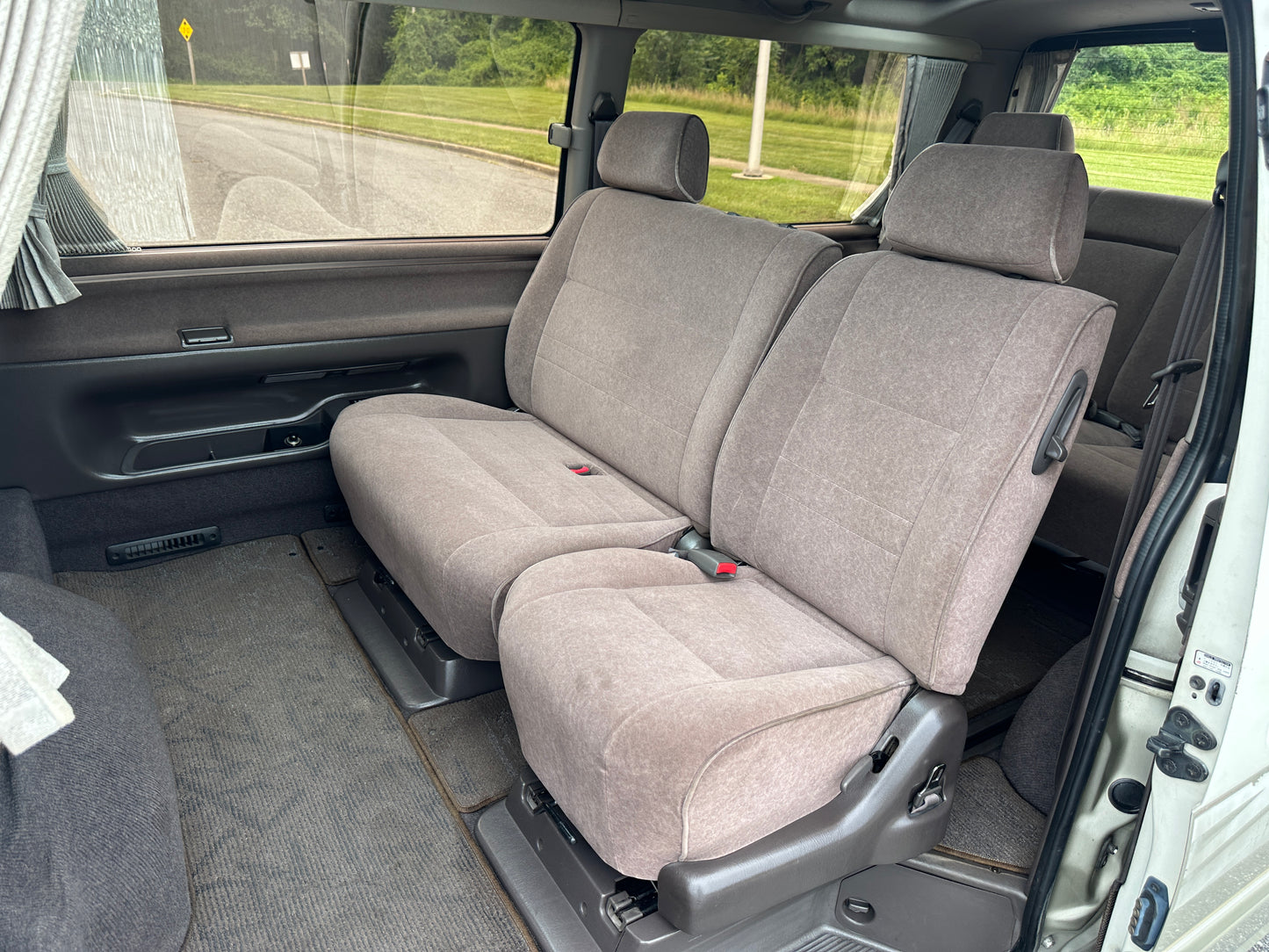 1999 TOYOTA HIACE SUPER CUSTOM LIVING SALOON EX 4WD — INTERCOOLER TURBO DIESEL — LOT#591