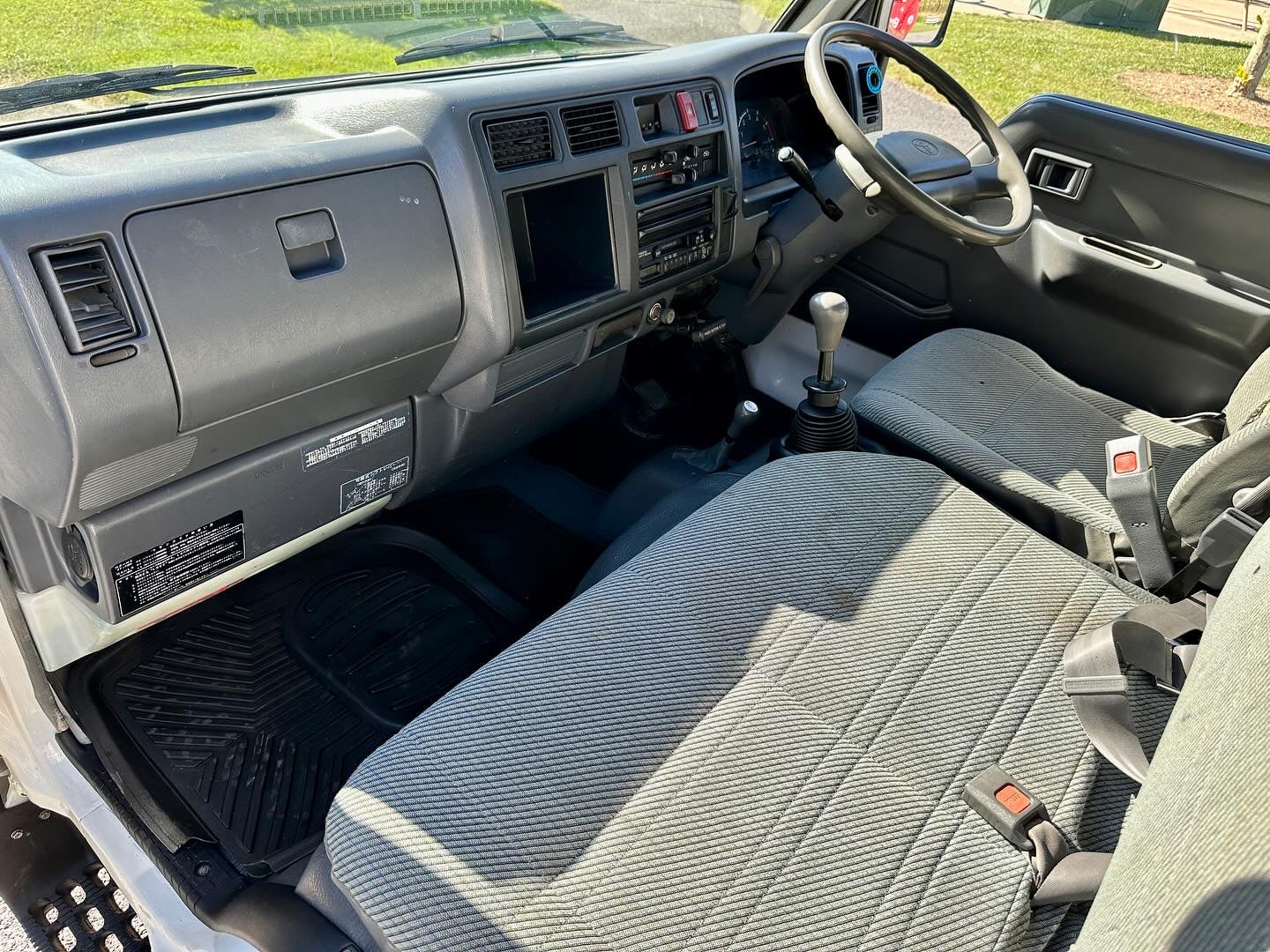 1996 TOYOTA HIACE LY161