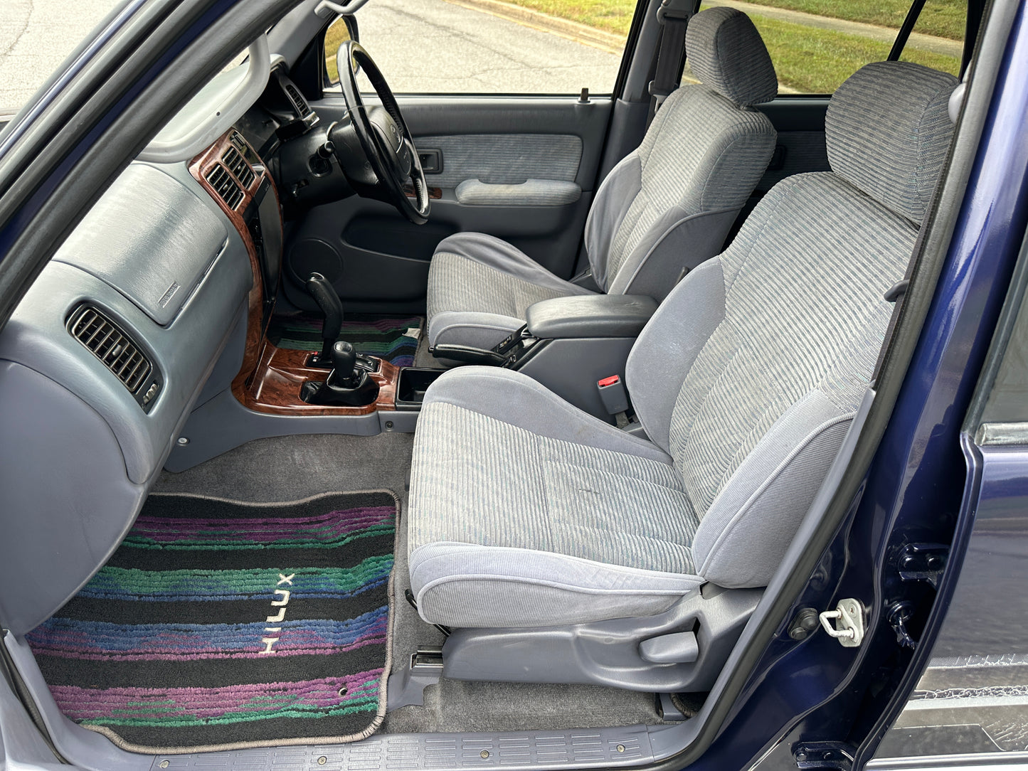 1996 Toyota Hilux Surf SSR-G - 4WD - INTERCOOLED TURBO DIESEL — LOT#655