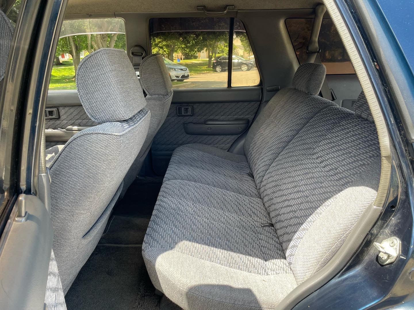1995 Toyota Hilux Surf SSR-X KZN130