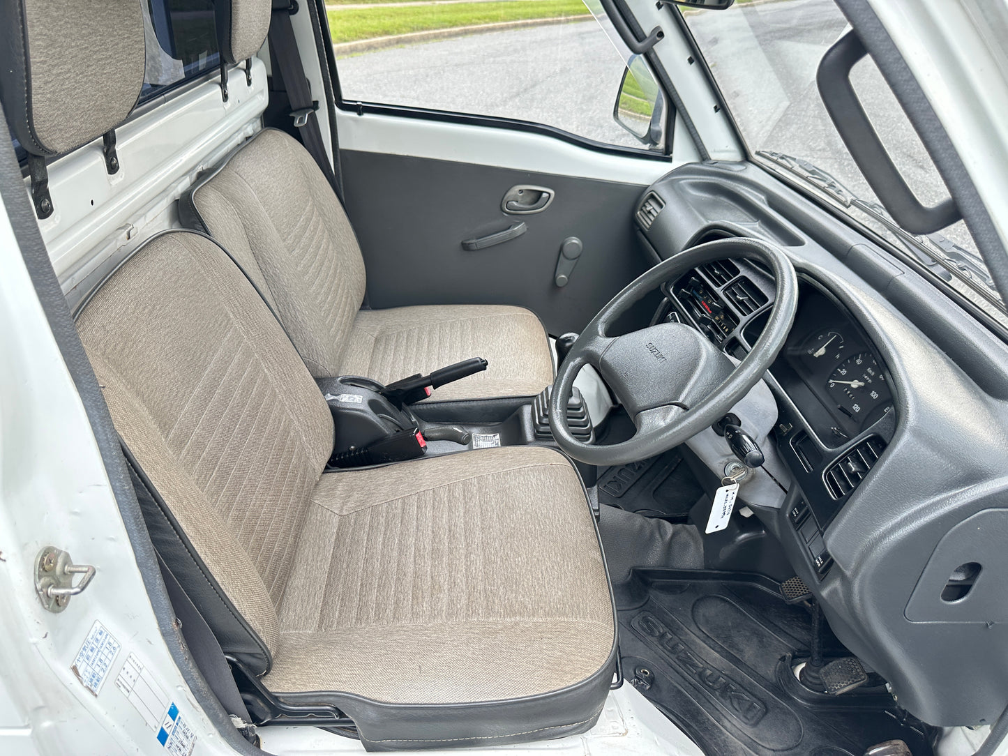 1992 SUZUKI CARRY 4WD - AIR CONDITIONING - DIFF LOCK & AXLE LOCK — LOT#577