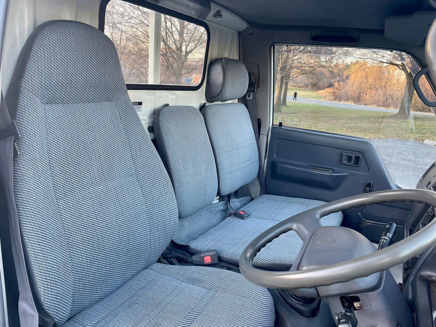 1995 TOYOTA HIACE CUSTOM LY151
