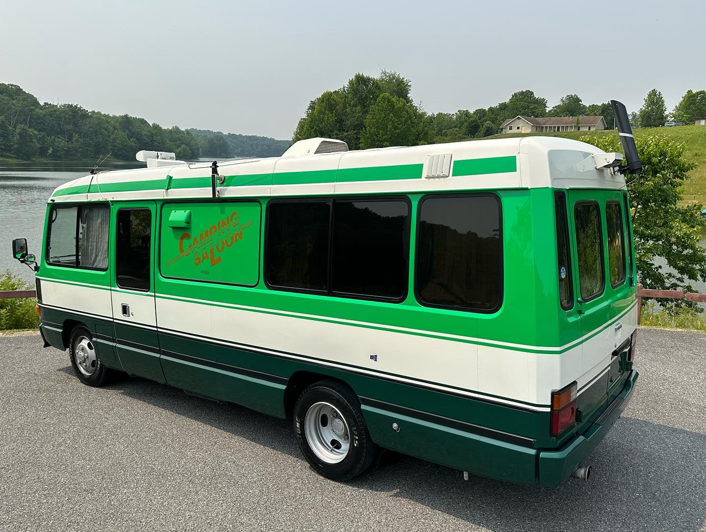 1991 TOYOTA COASTER CAMPING SALOON