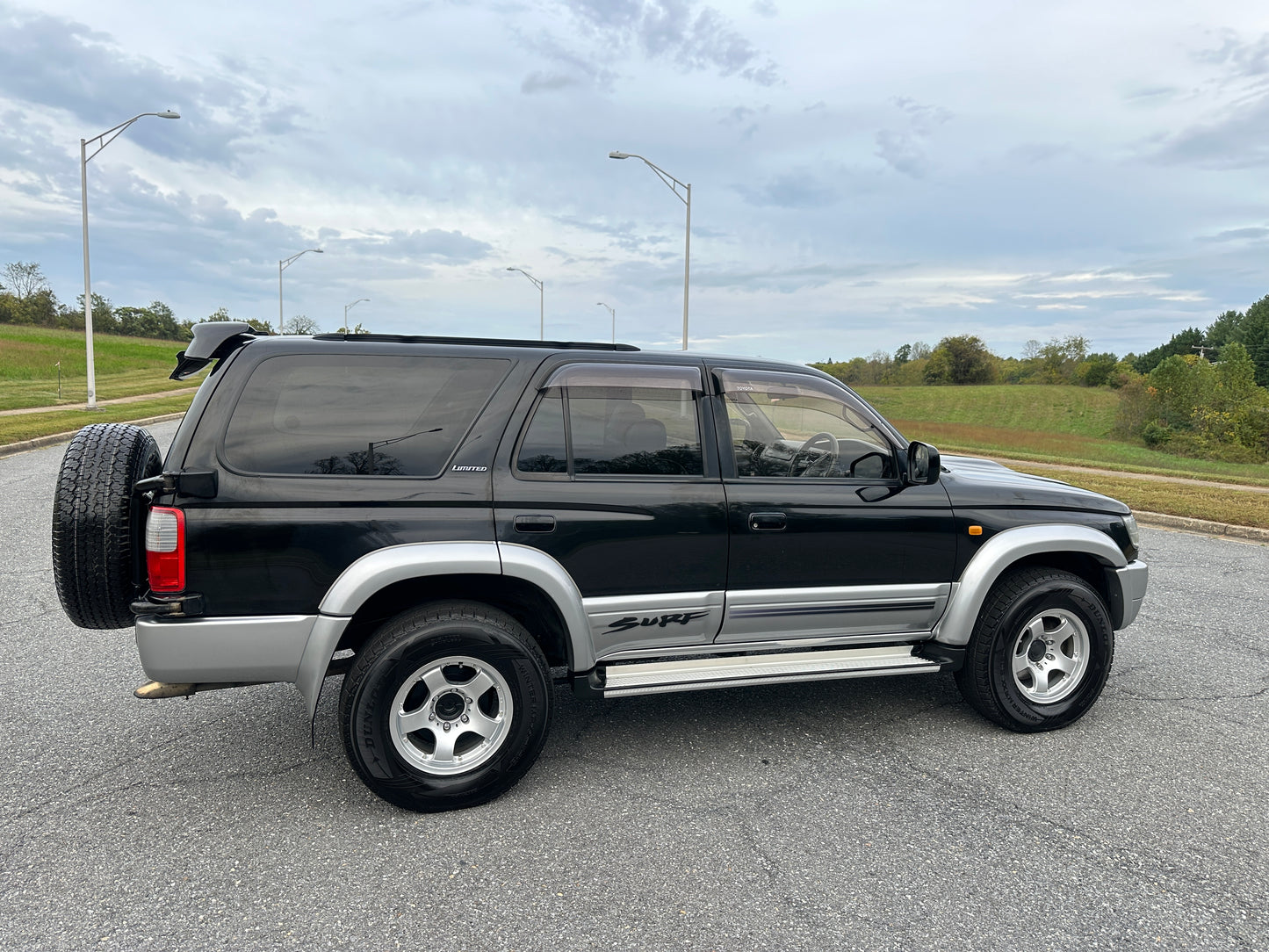 1998 Toyota Hilux Surf SSR-X Limited - 4WD - INTERCOOLED TURBO DIESEL — LOT#656
