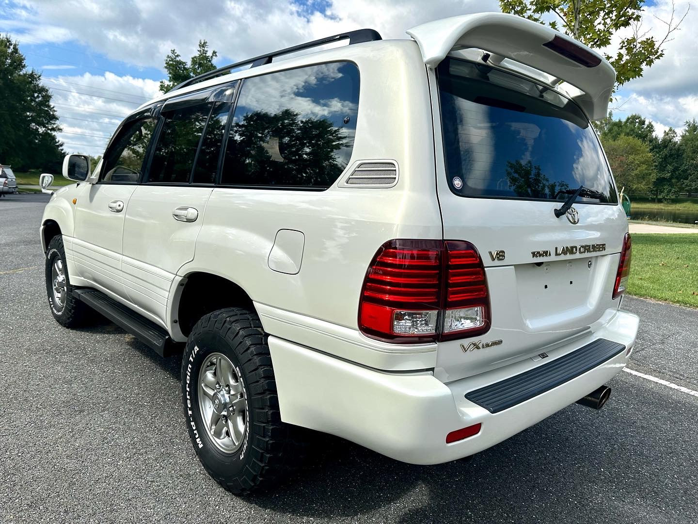 1998 Toyota Land Cruiser UZJ100 VX Limited