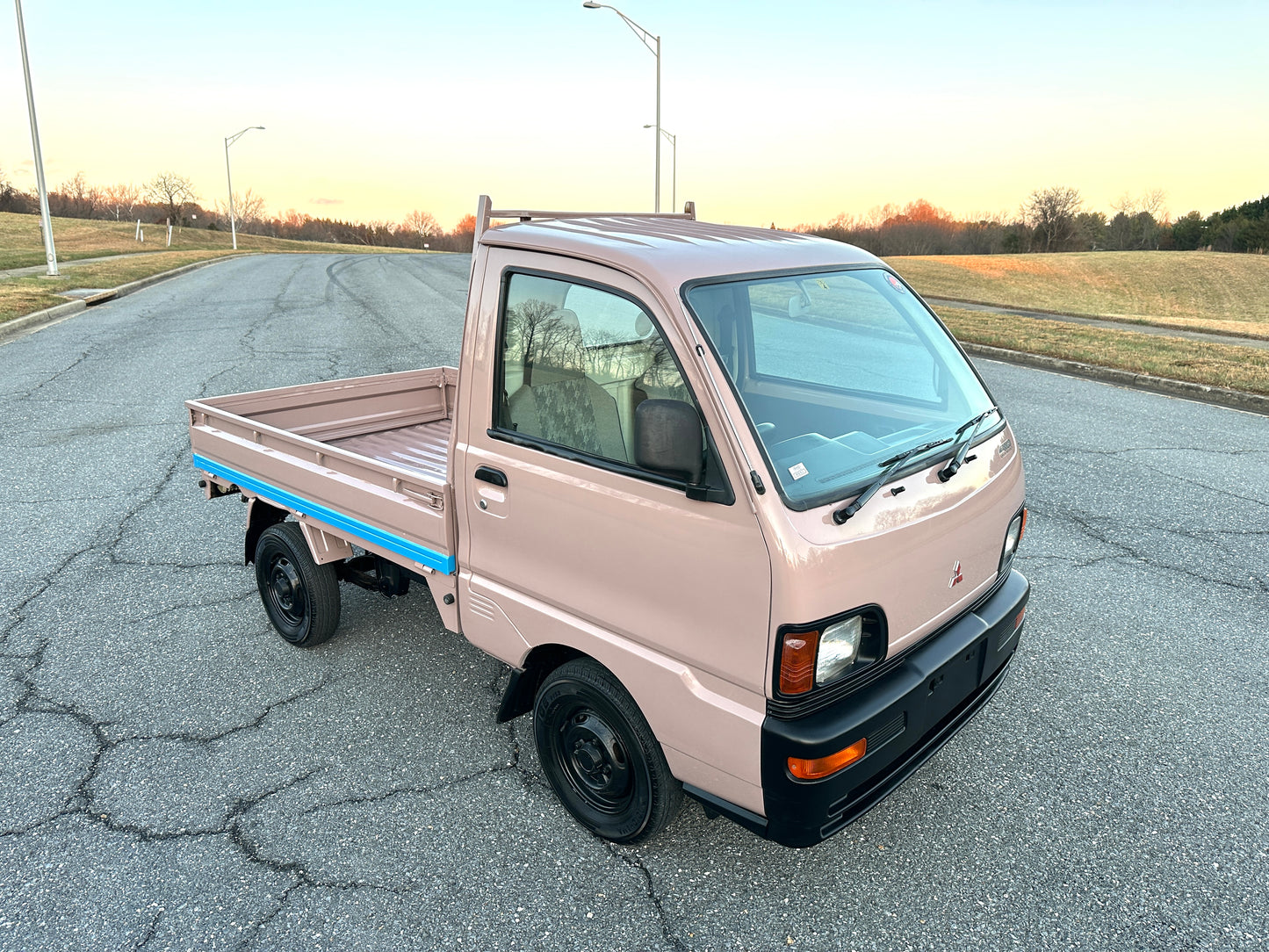 1997 MITSUBISHI MINICAB DUMP TRUCK V-U42T