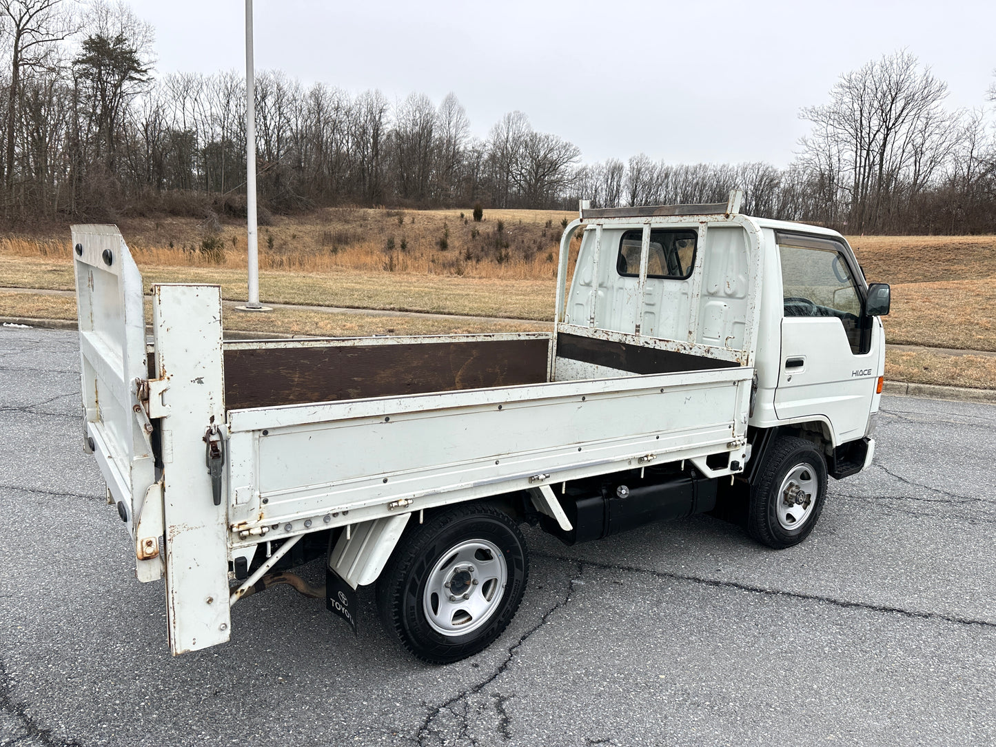 1996 TOYOTA HIACE LY151