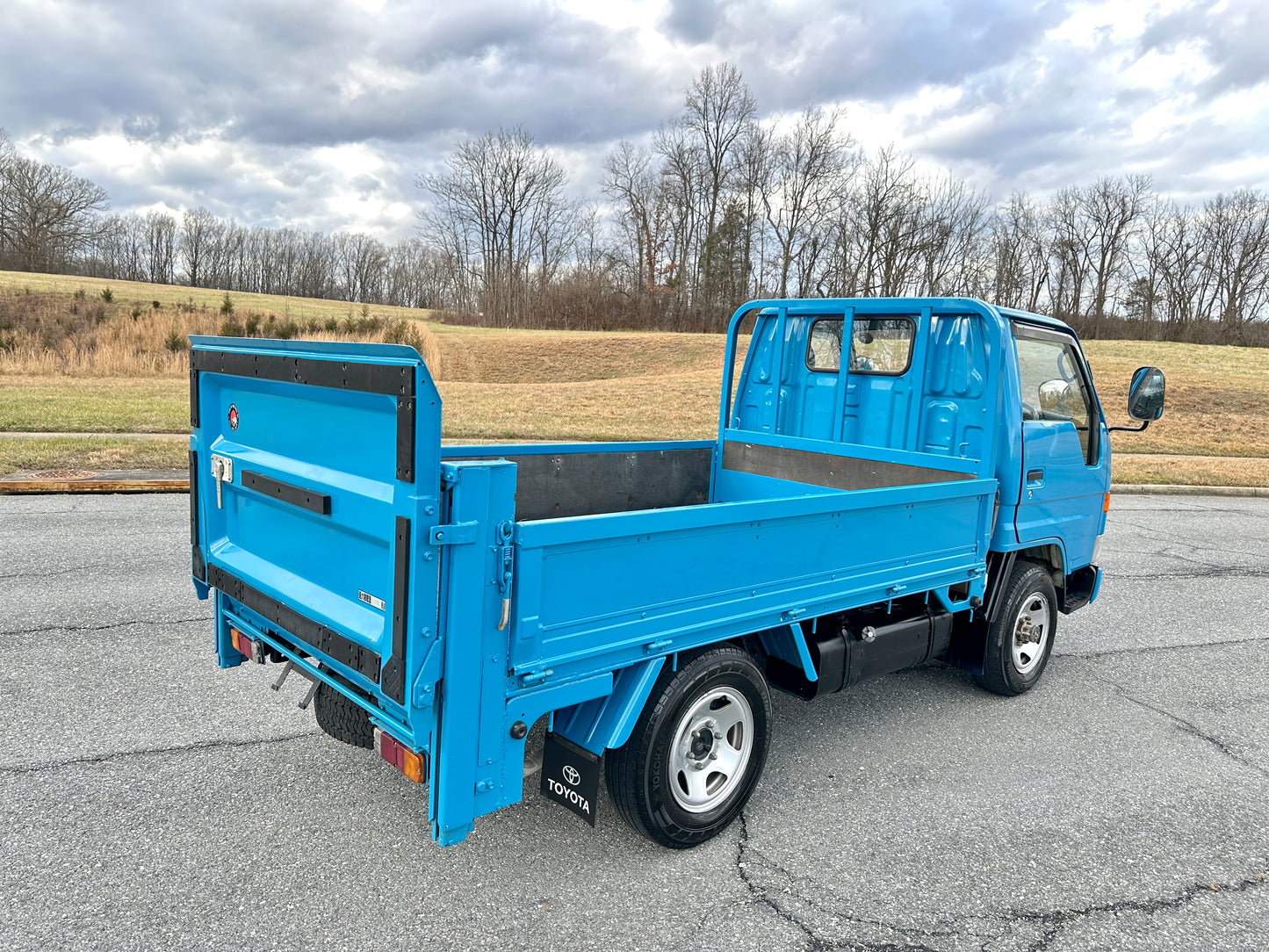 1996 TOYOTA HIACE LY151