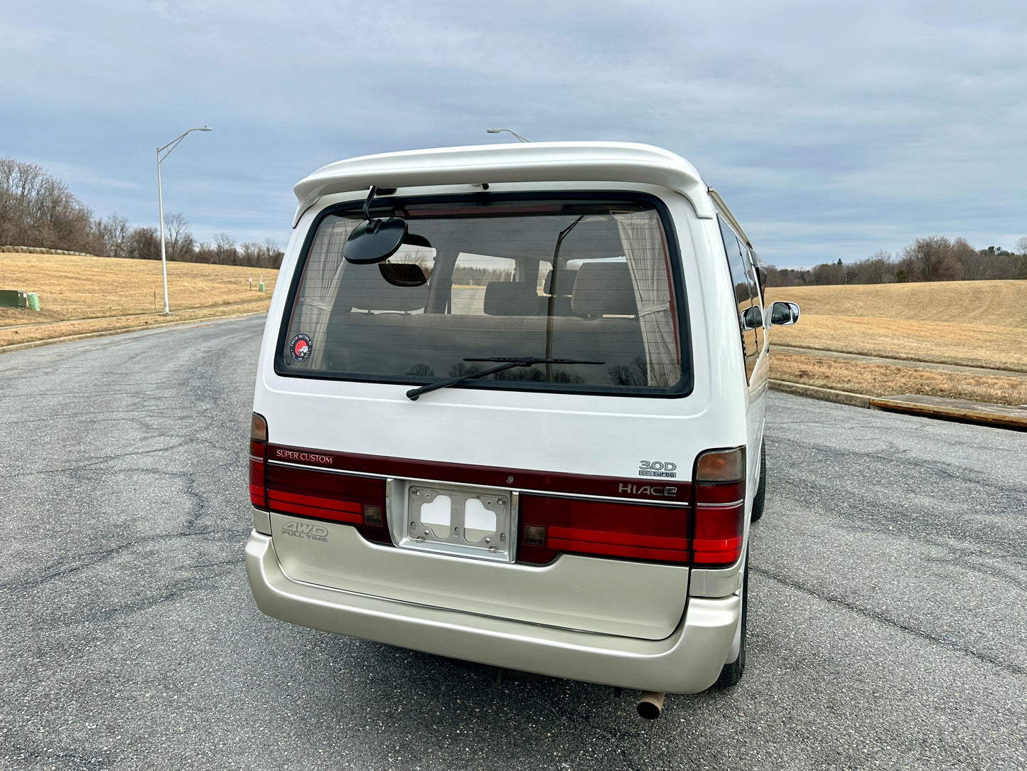 1995 TOYOTA HIACE SUPER CUSTOM G LIVING SALOON EX KZH106