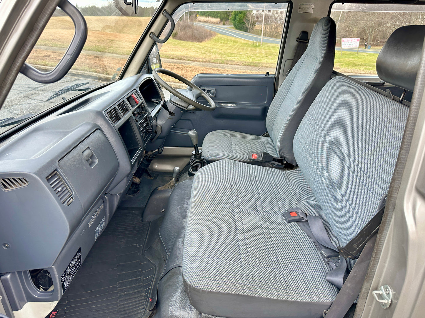 1995 TOYOTA HIACE LY161 DOUBLE-CAB TRUCK