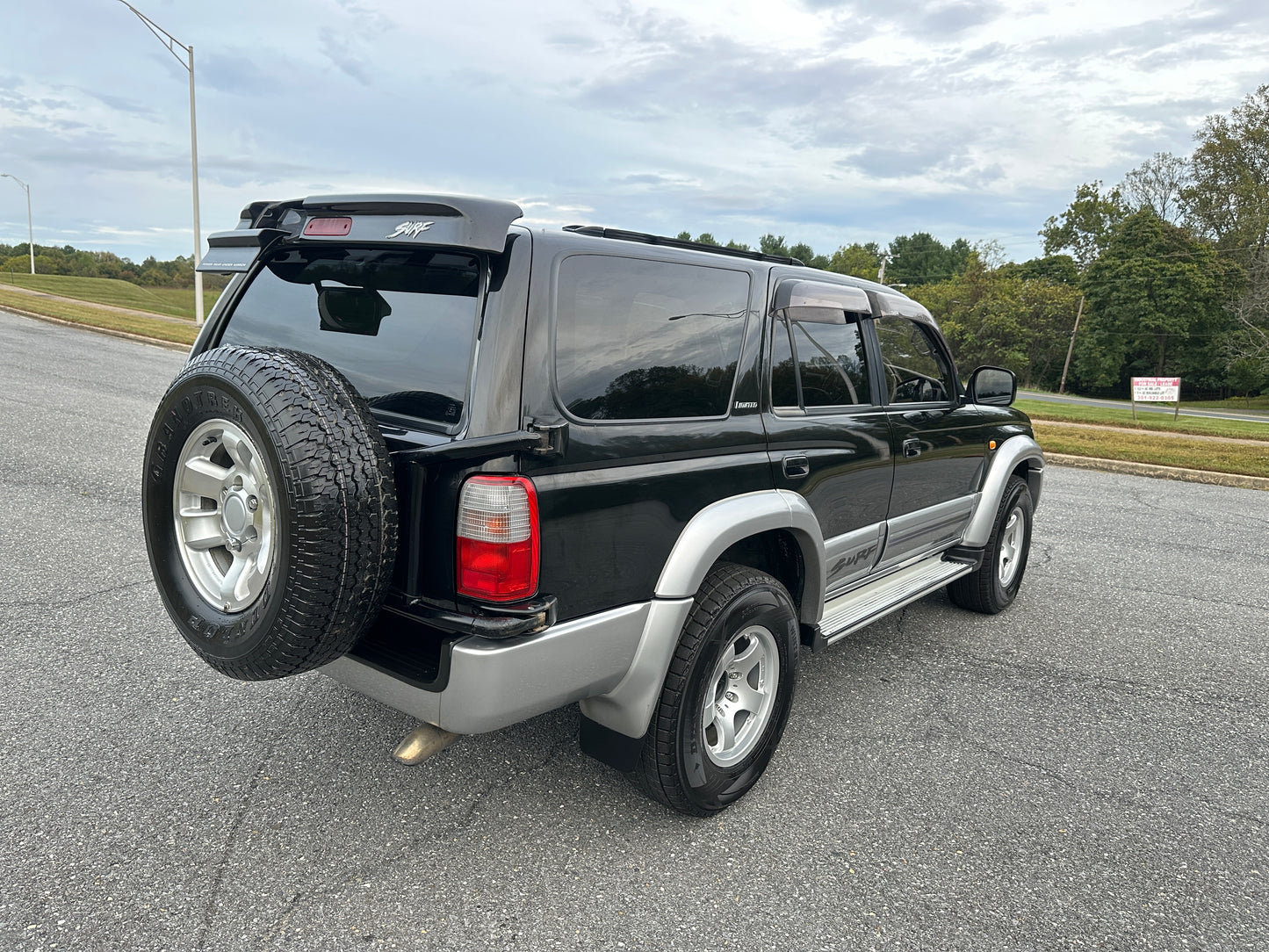 1998 Toyota Hilux Surf SSR-X Limited - 4WD - INTERCOOLED TURBO DIESEL — LOT#656