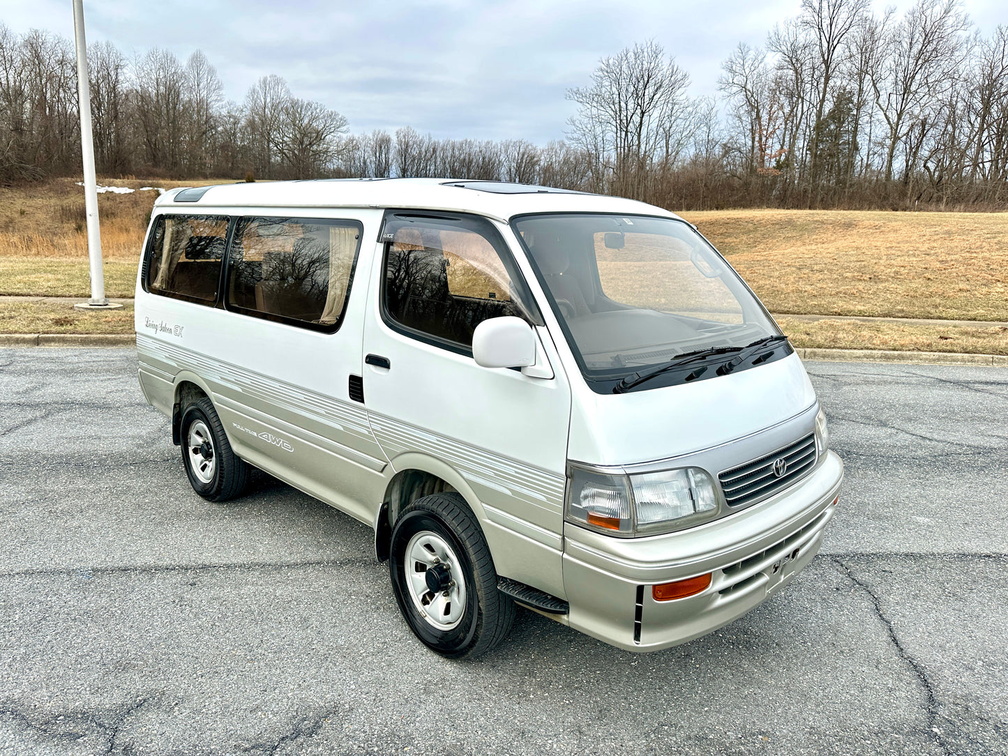 1995 TOYOTA HIACE SUPER CUSTOM G LIVING SALOON EX KZH106