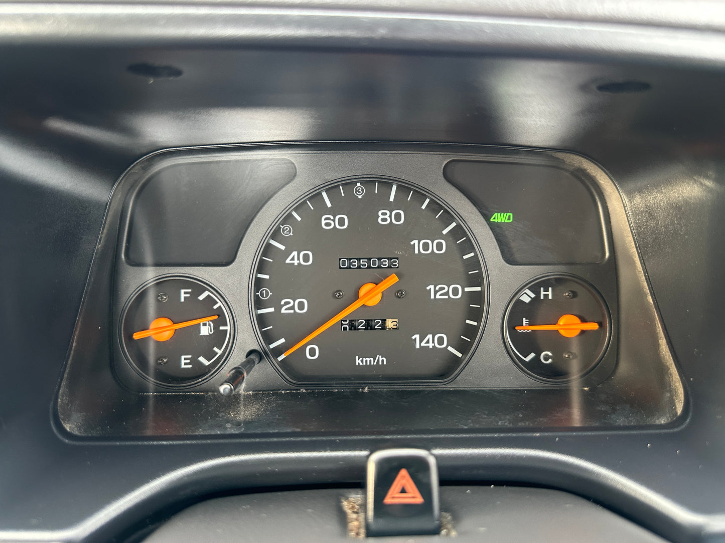 2000 SUBARU SAMBAR 4WD - A/C - POWER STEERING & AIRBAG — LOT#583