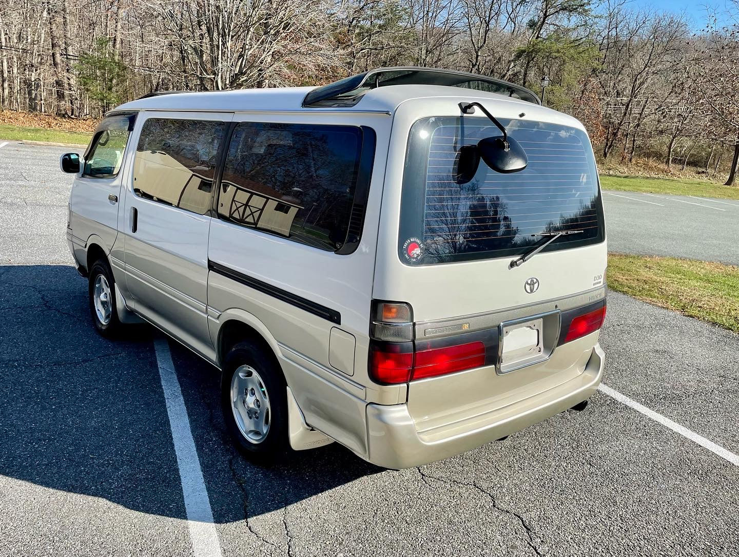 1997 TOYOTA HIACE SUPER CUSTOM G LIVING SALOON KZH106