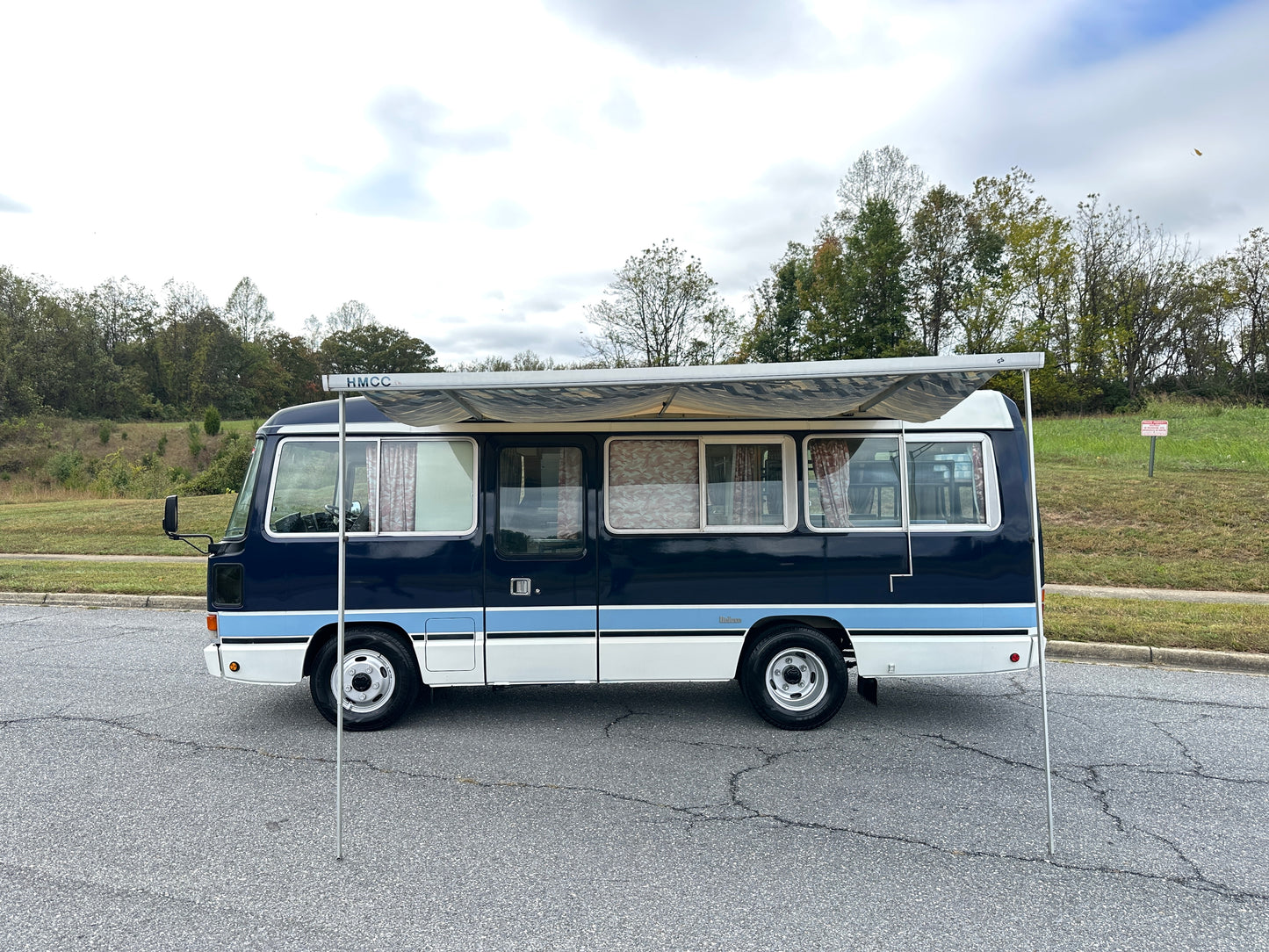 1992 TOYOTA COASTER DELUXE CAMPER — LOT#587