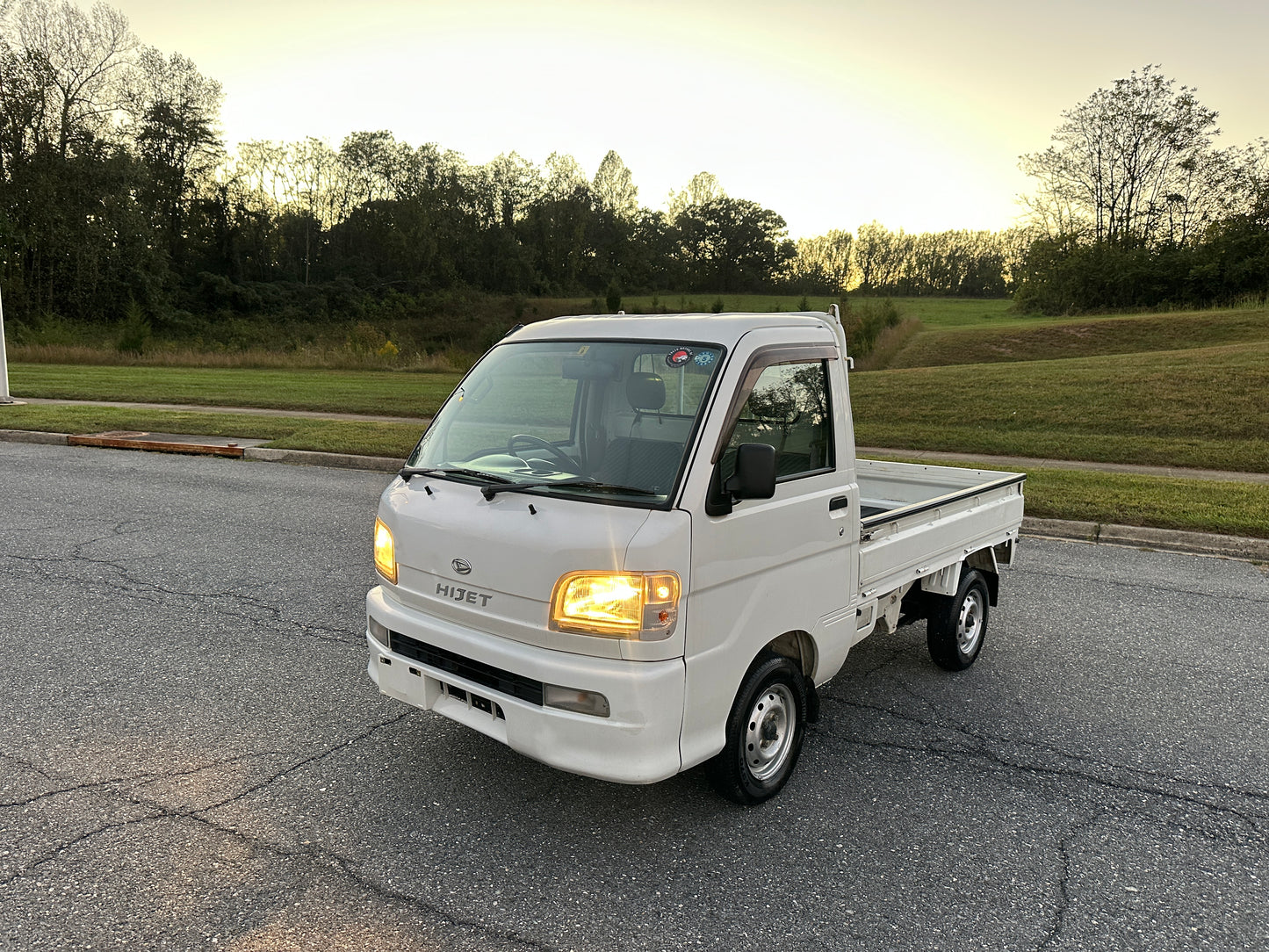 2000 DAIHATSU HIJET 4WD - A/C - FUEL INJECTION - POWER STEERING — LOT#620
