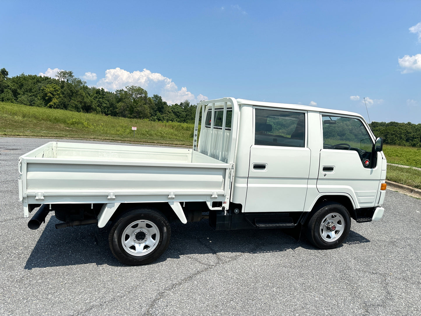 1993 TOYOTA HIACE LH95 DOUBLE-CAB TRUCK