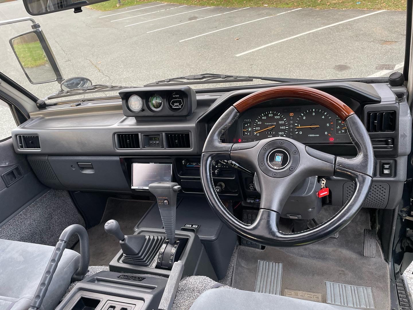 1992 MITSUBISHI DELICA STAR WAGON 4WD SUPER EXCEED P35W