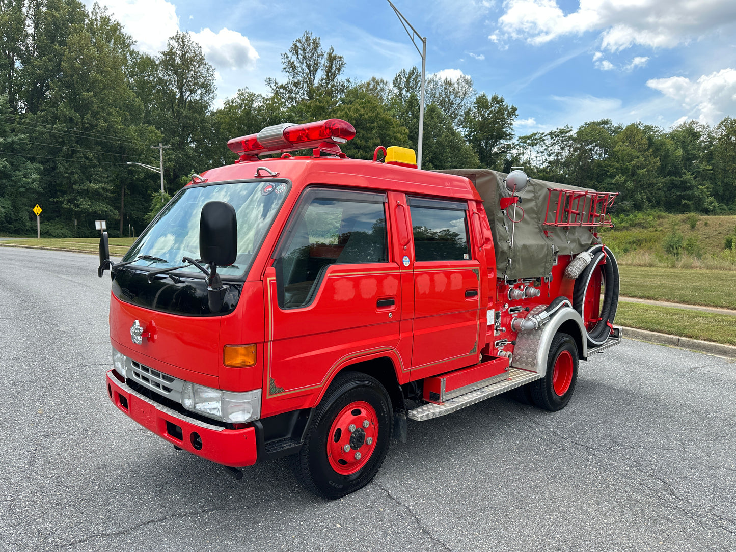 1998 TOYOTA DYNA BU172 JAPANESE FIRE TRUCK - 4WD - DIESEL — LOT#615