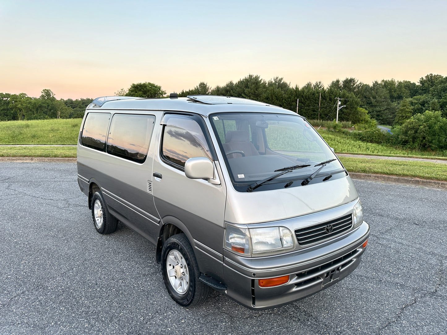 1996 TOYOTA HIACE SUPER CUSTOM KZH106