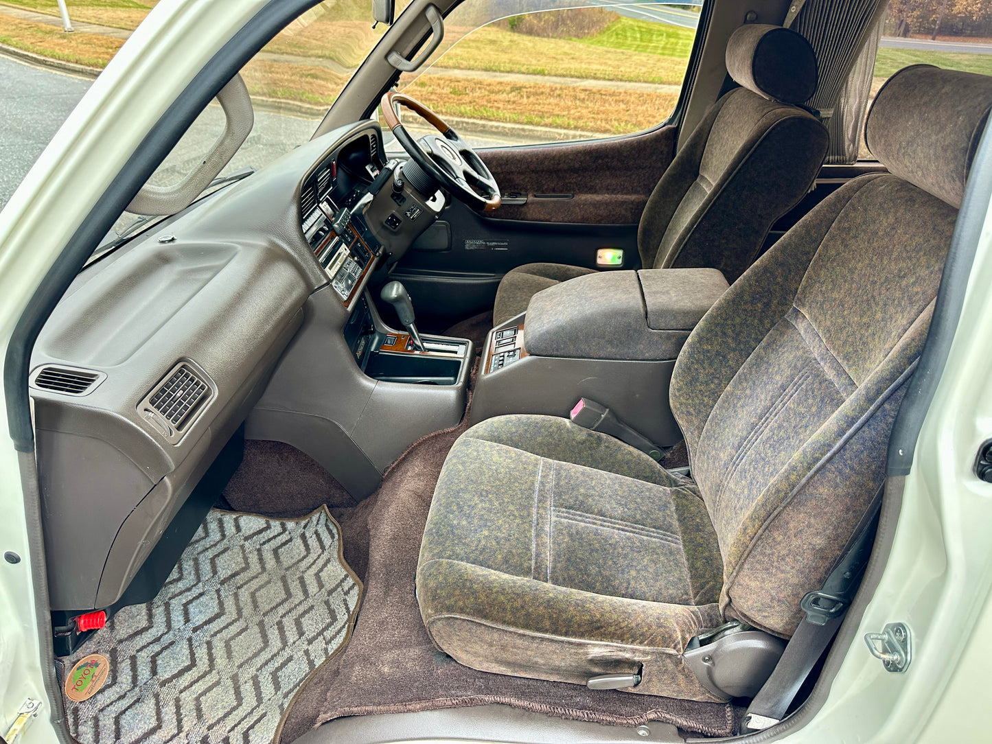 1994 TOYOTA HIACE SUPER CUSTOM LIMITED KZH106