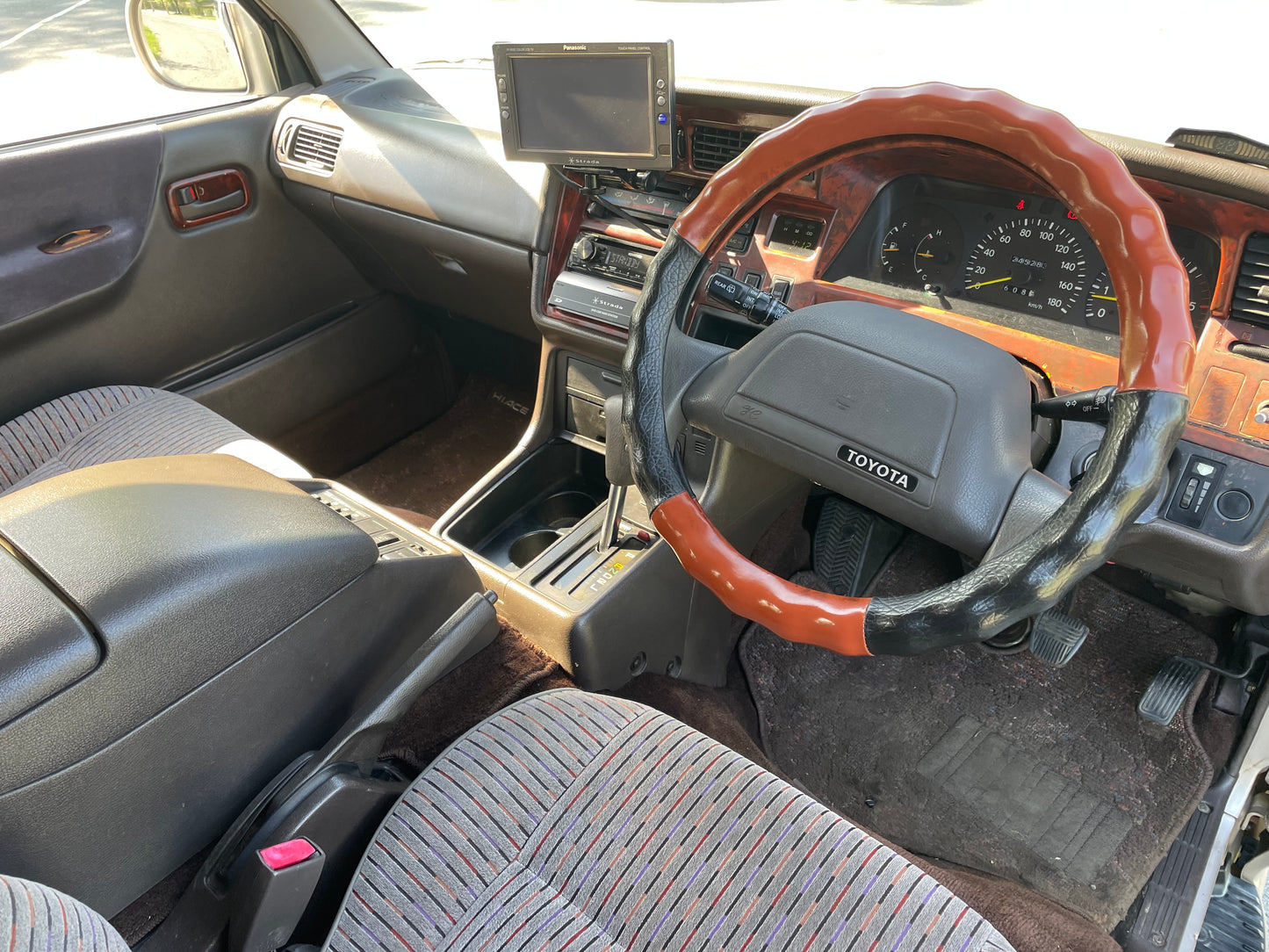 1995 TOYOTA HIACE SUPER CUSTOM KZH106
