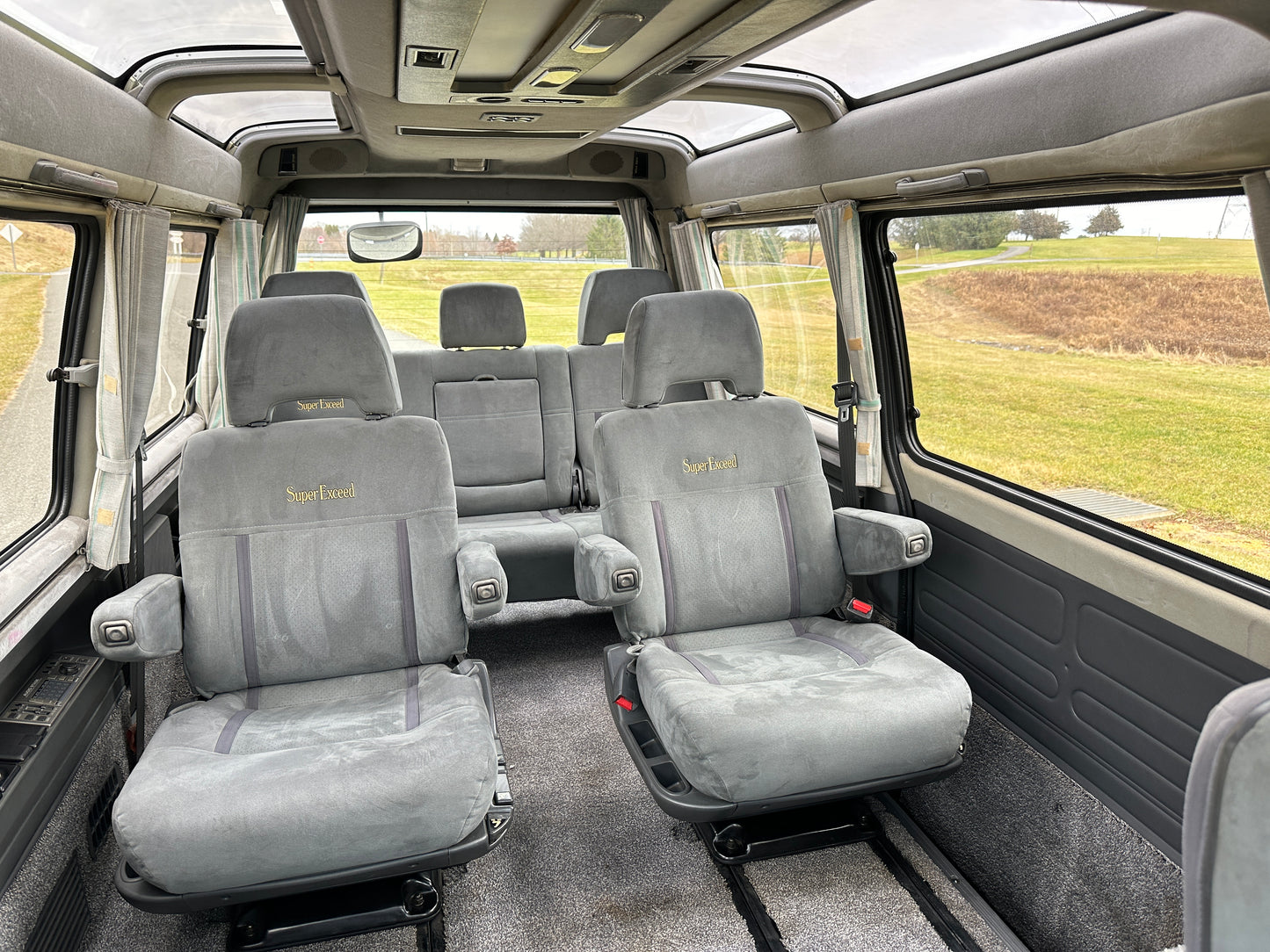 1992 MITSUBISHI DELICA STAR WAGON 4WD SUPER EXCEED P35W