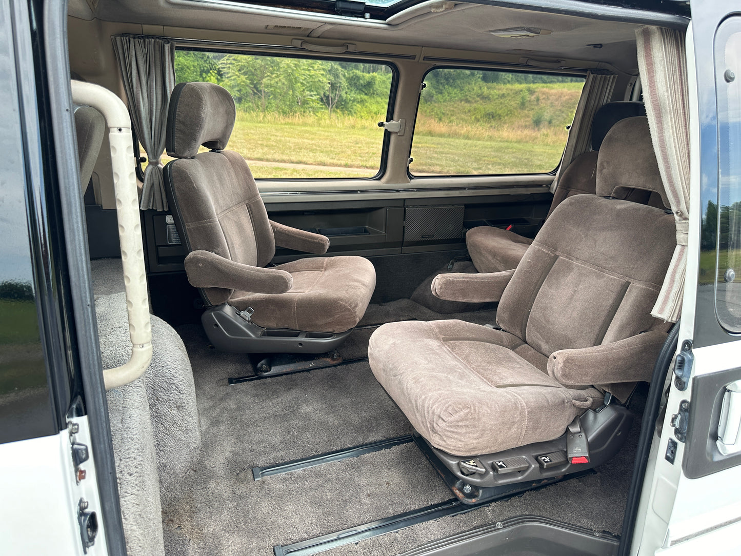 1991 MITSUBISHI DELICA STAR WAGON 4WD P25W