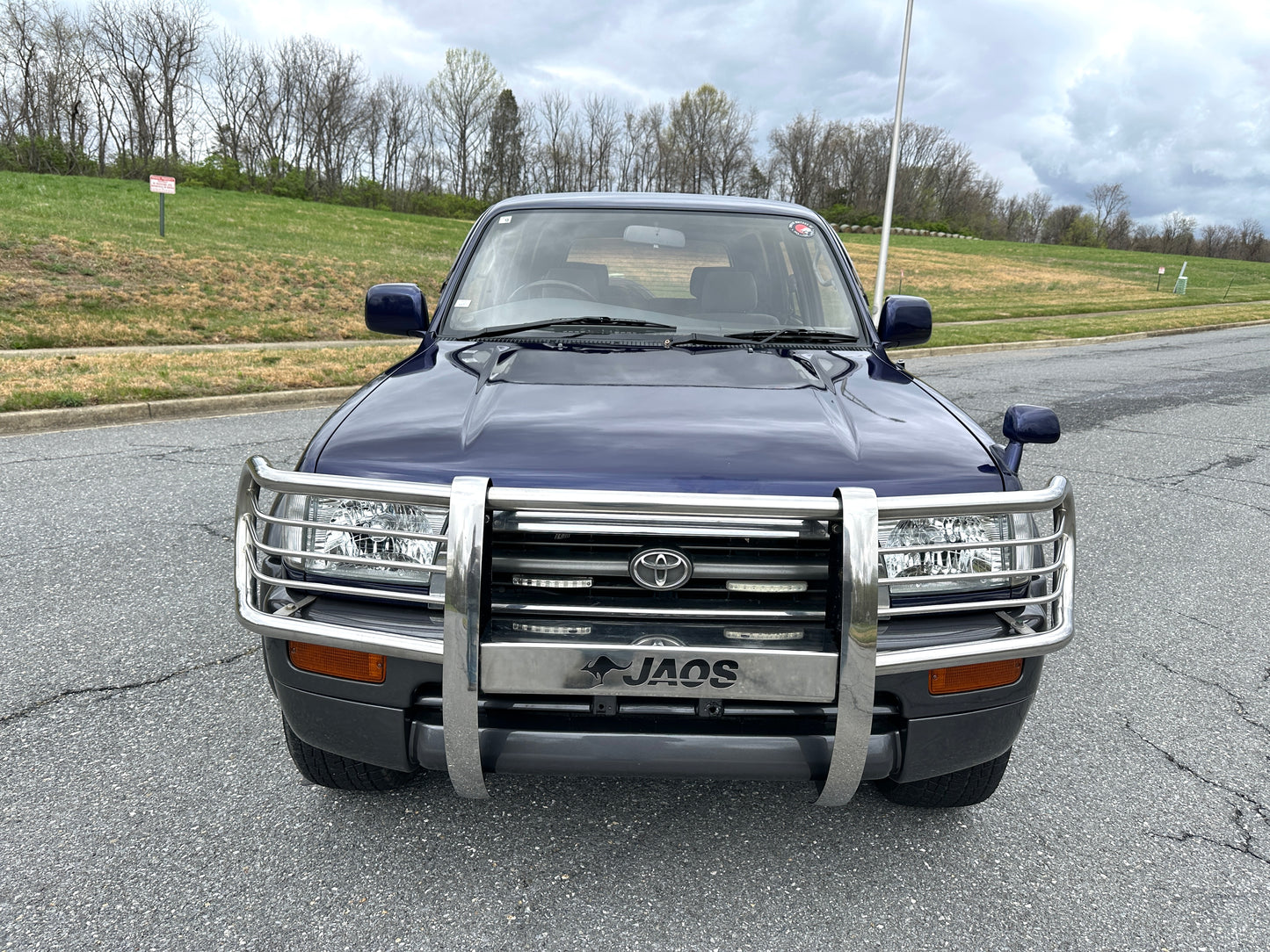 1996 TOYOTA HILUX SURF KZN185 SSR-G WITH 5 SPEED MANUAL TRANSMISSION