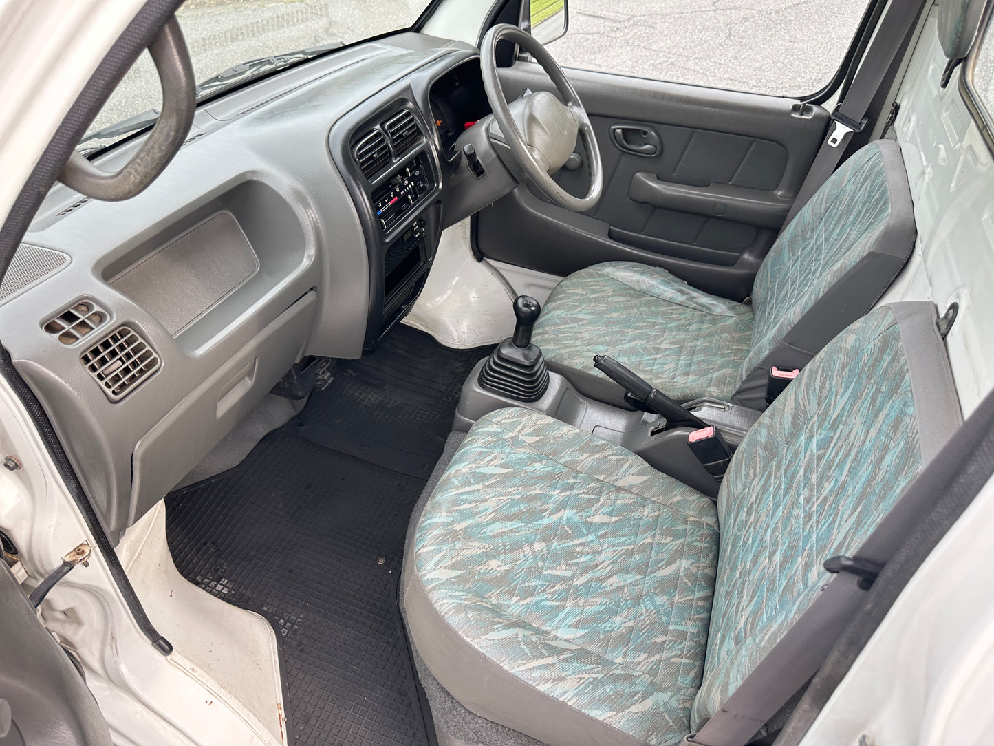 2000 SUZUKI CARRY 4WD - A/C - FUEL INJECTED