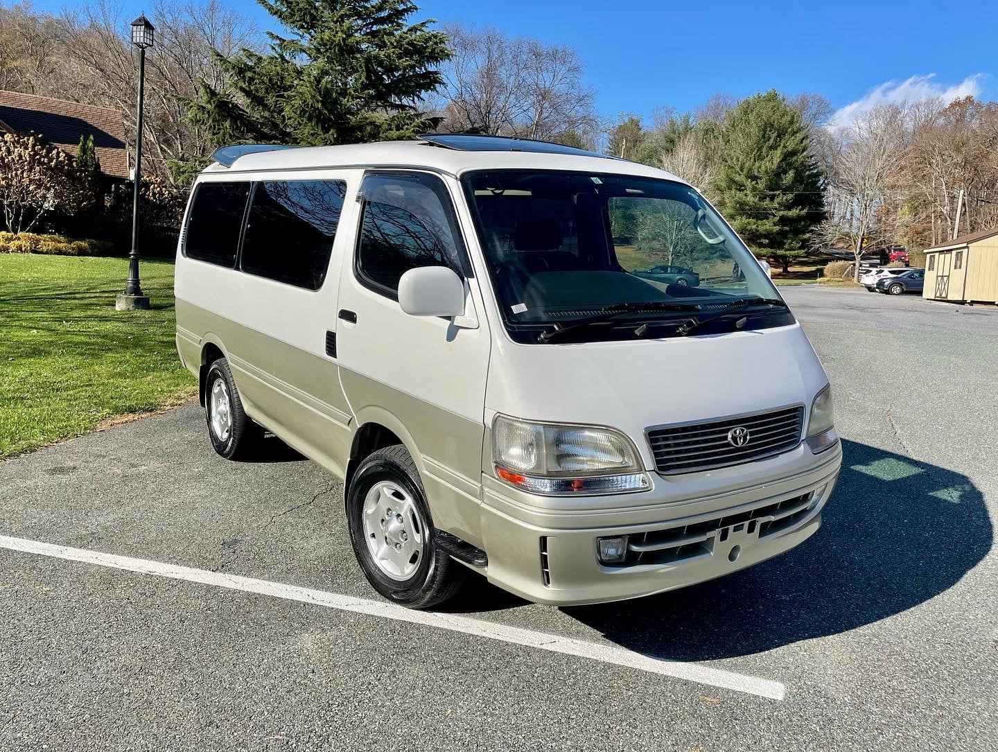 1997 TOYOTA HIACE SUPER CUSTOM G LIVING SALOON KZH106