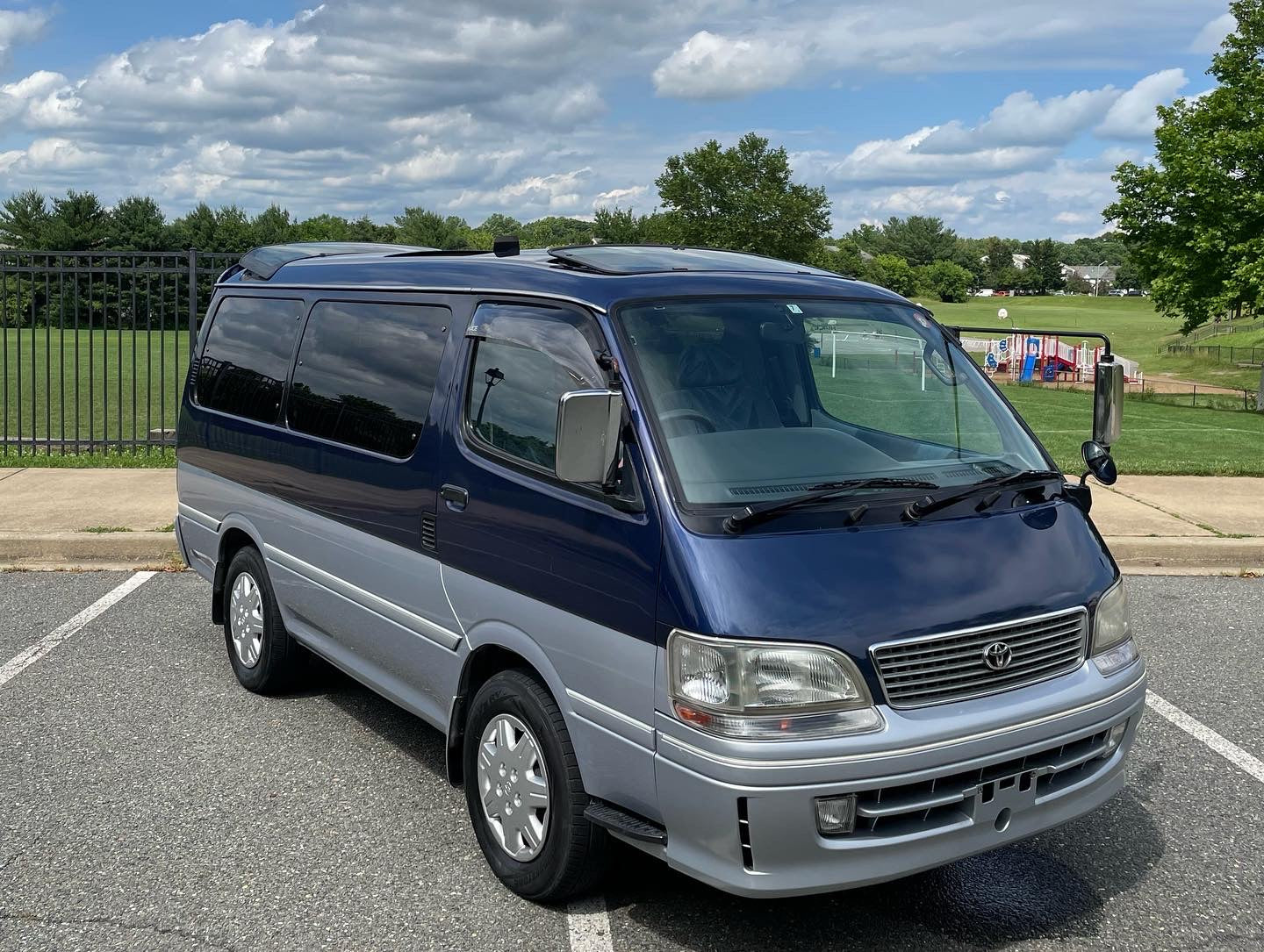 1996 TOYOTA HIACE SUPER CUSTOM G CLUB FIELD EDITION KZH100
