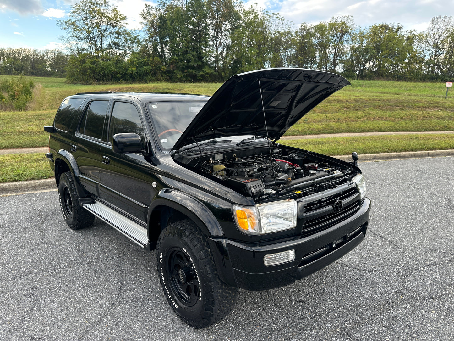 1997 TOYOTA HILUX SURF SSR-X - 4WD - 4 Cylinder Gasoline — LOT#658