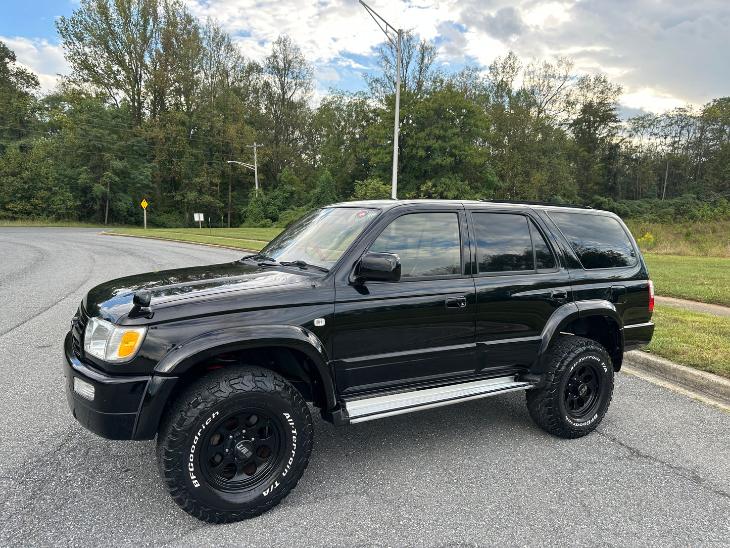 1997 TOYOTA HILUX SURF SSR-X - 4WD - 4 Cylinder Gasoline — LOT#658