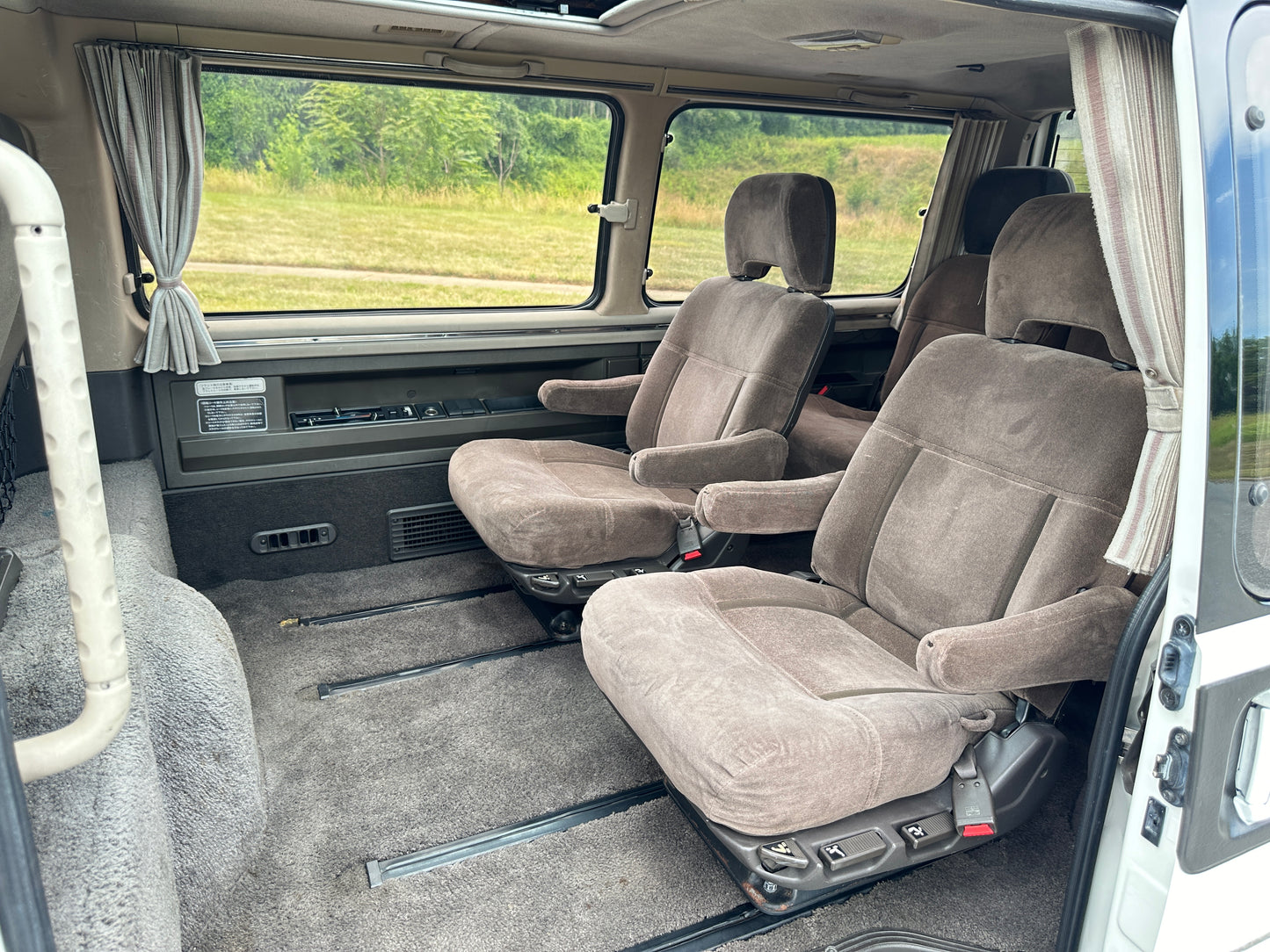 1991 MITSUBISHI DELICA STAR WAGON 4WD P25W