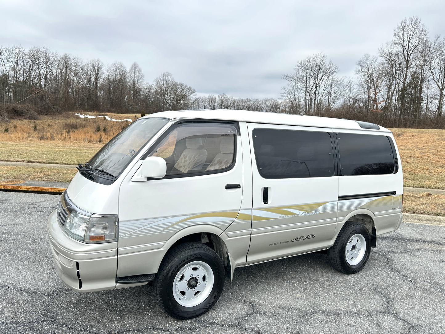 1995 TOYOTA HIACE SUPER CUSTOM KZH106