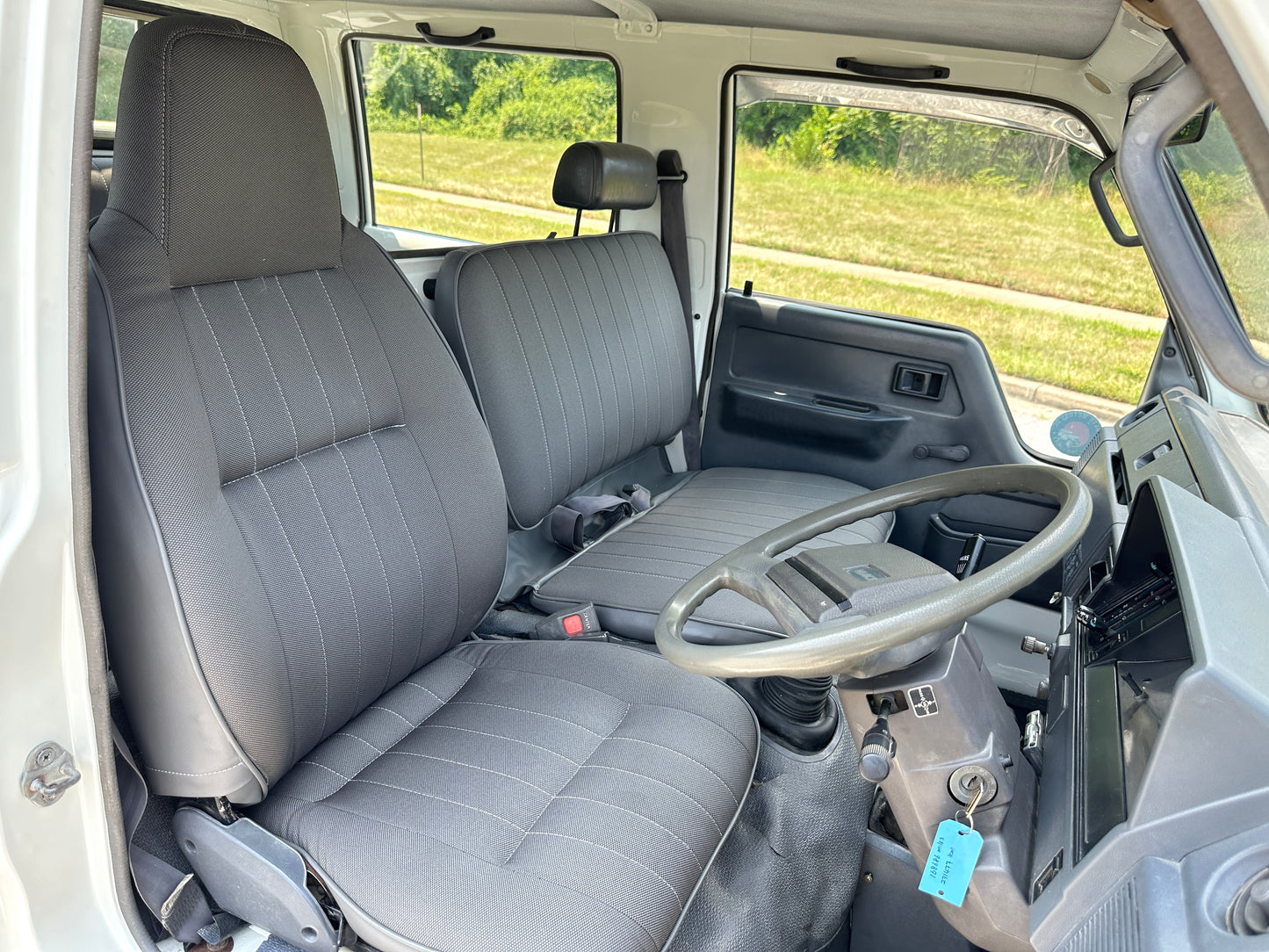1993 TOYOTA HIACE LH95 DOUBLE-CAB TRUCK