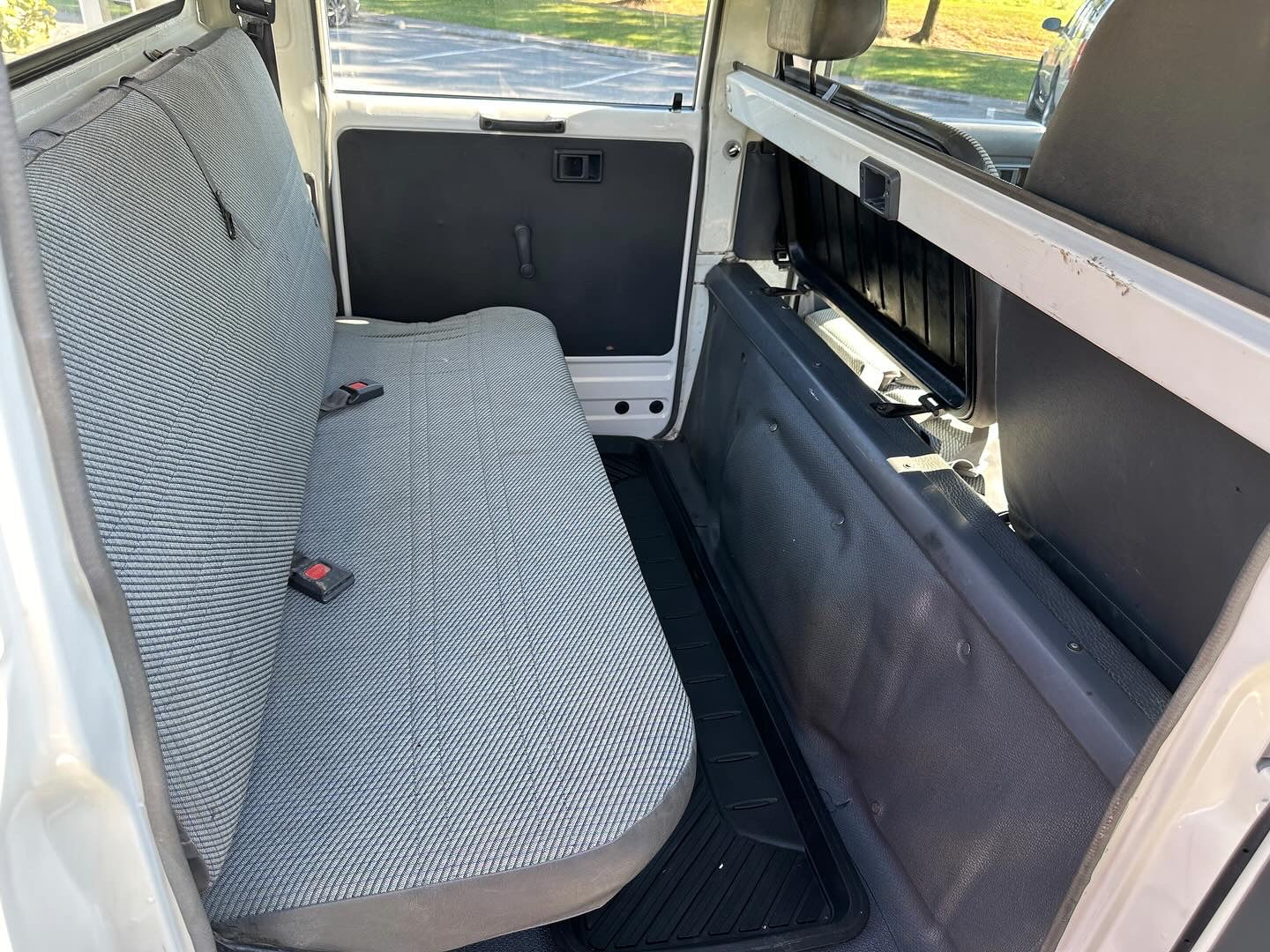 1996 TOYOTA HIACE LY161