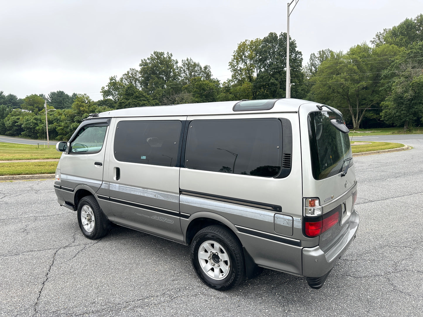 2000 TOYOTA HIACE SUPER CUSTOM G 4WD — INTERCOOLER TURBO DIESEL — LOT#614
