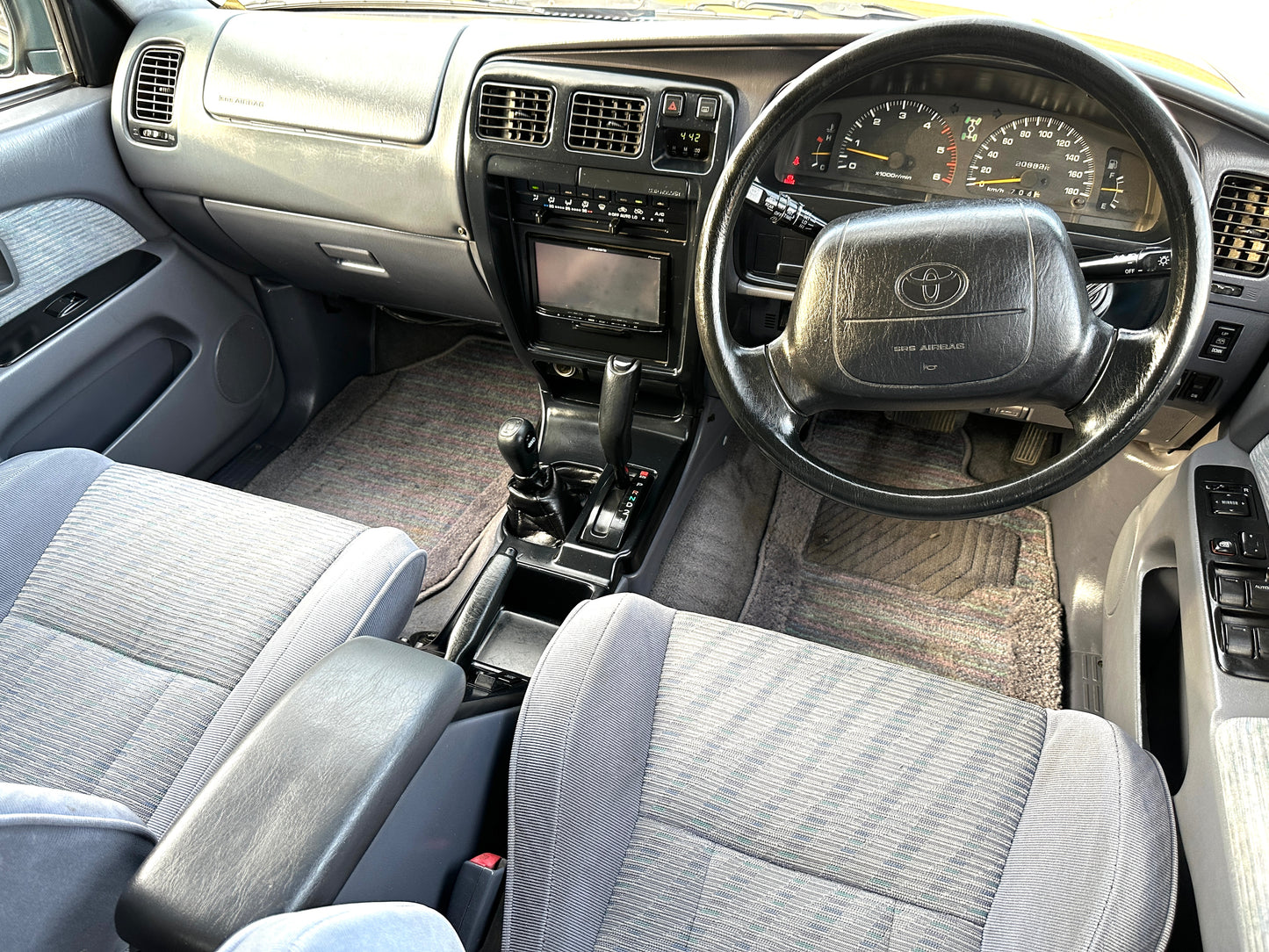 1996 TOYOTA HILUX SURF SSR-X KZN185
