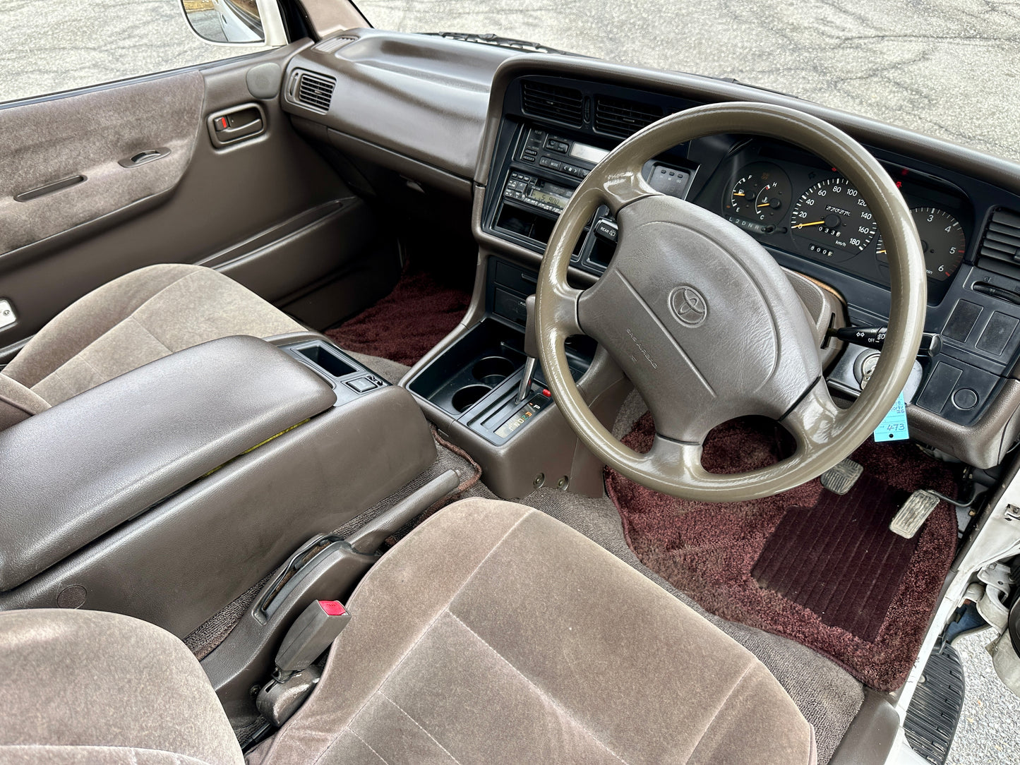 1995 TOYOTA HIACE SUPER CUSTOM G LIVING SALOON EX KZH106