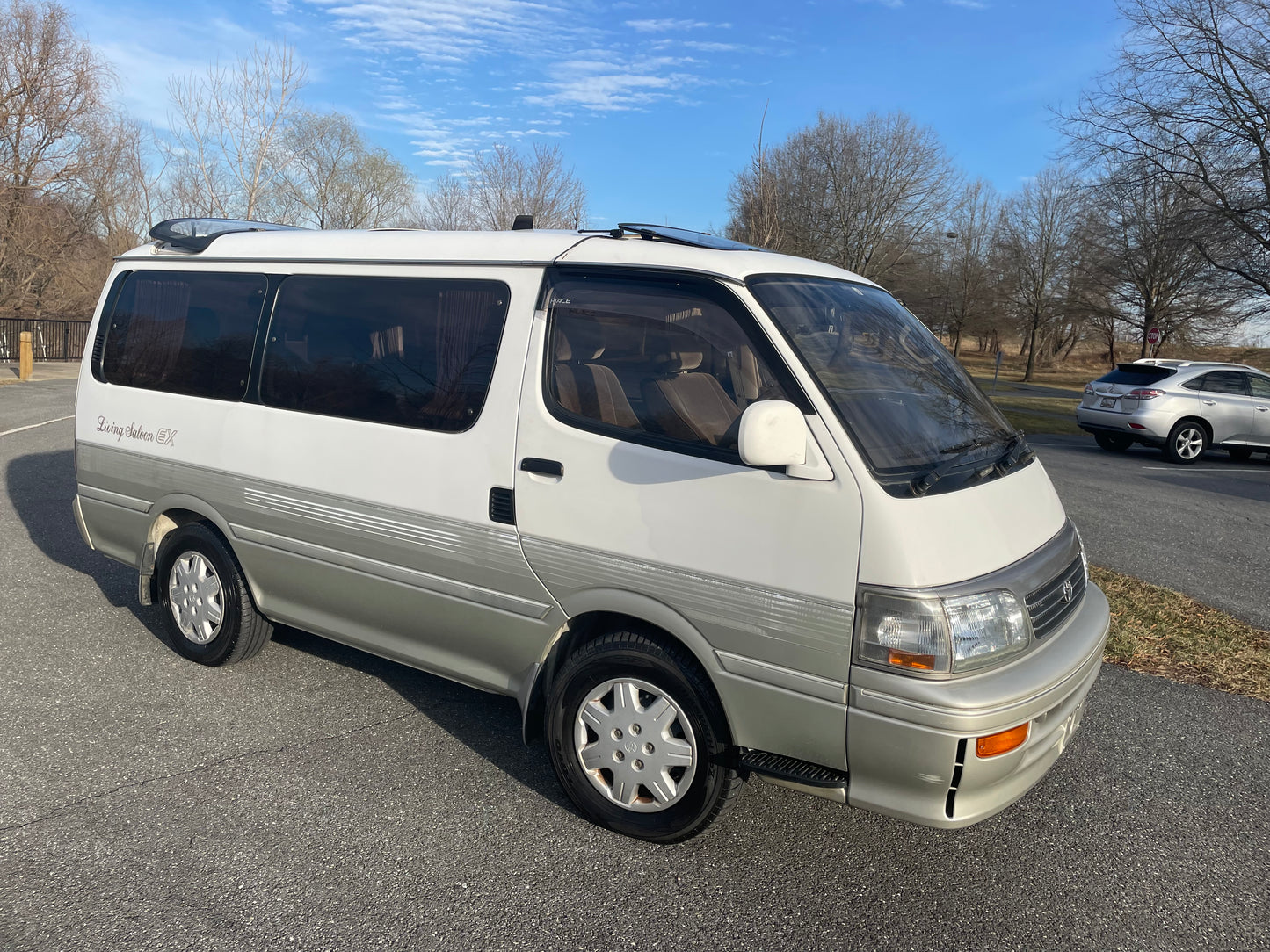 1995 TOYOTA HIACE SUPER CUSTOM LIVING SALOON EX KZH100